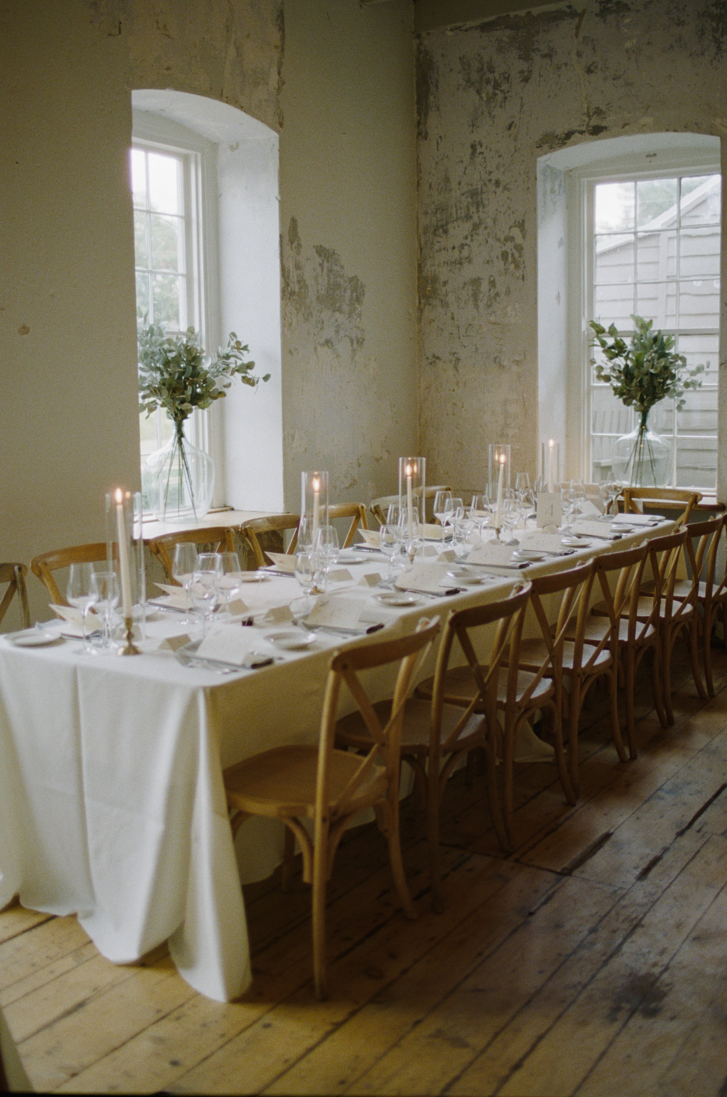 Good Seed Florals wedding reception details at Hotel Lulu, Round Top TX — editorial documentary photography by Lauren Nicole