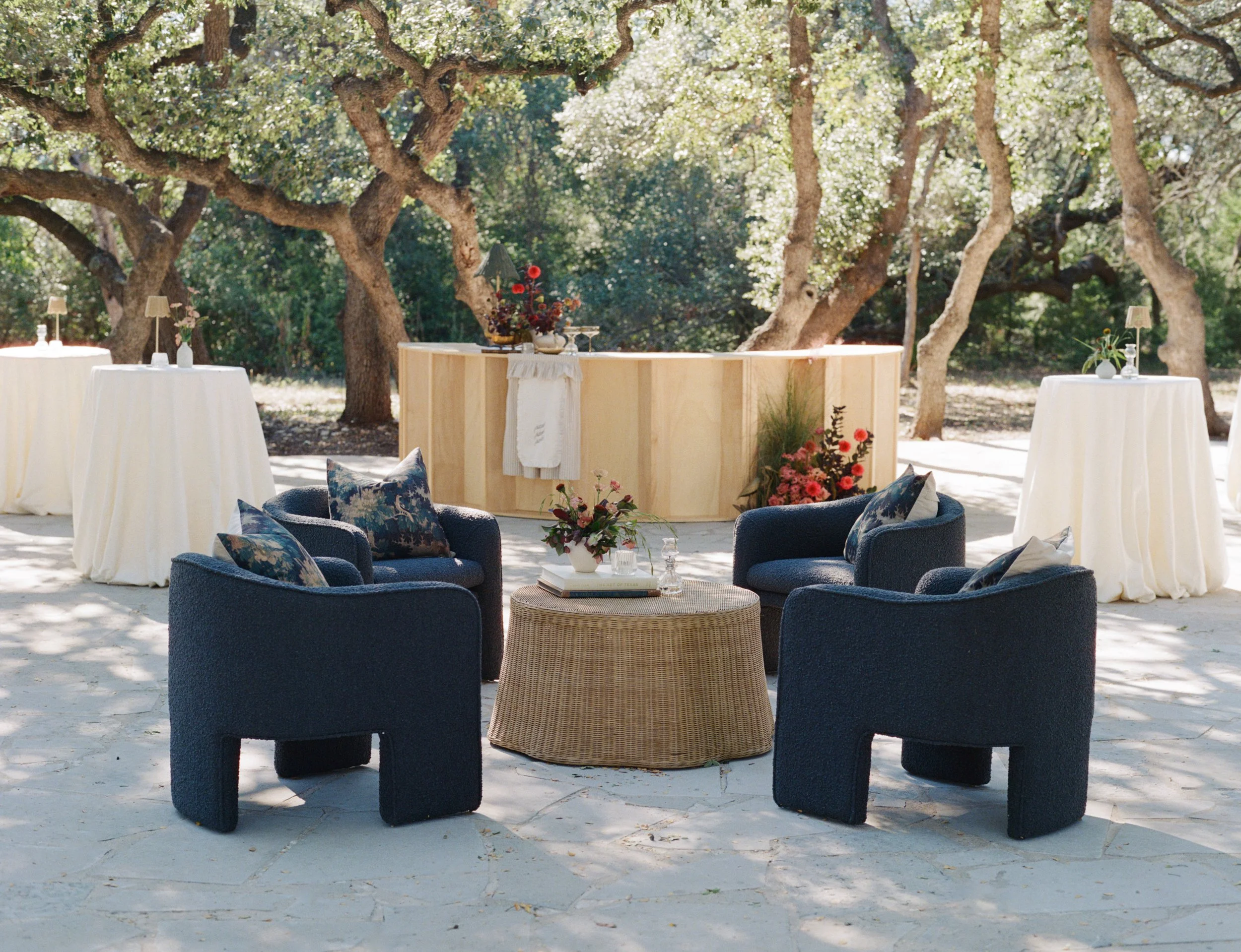 Addison-Grove-Austin-Texas-LBV-Design-House-Autumn-Cottage-Romantic-Elevated-Organic-Editorial-Wedding-Photographer-Luxury-High-End-Film-Analog-Intimate-Documentary-Fashion-Forward-17.jpg