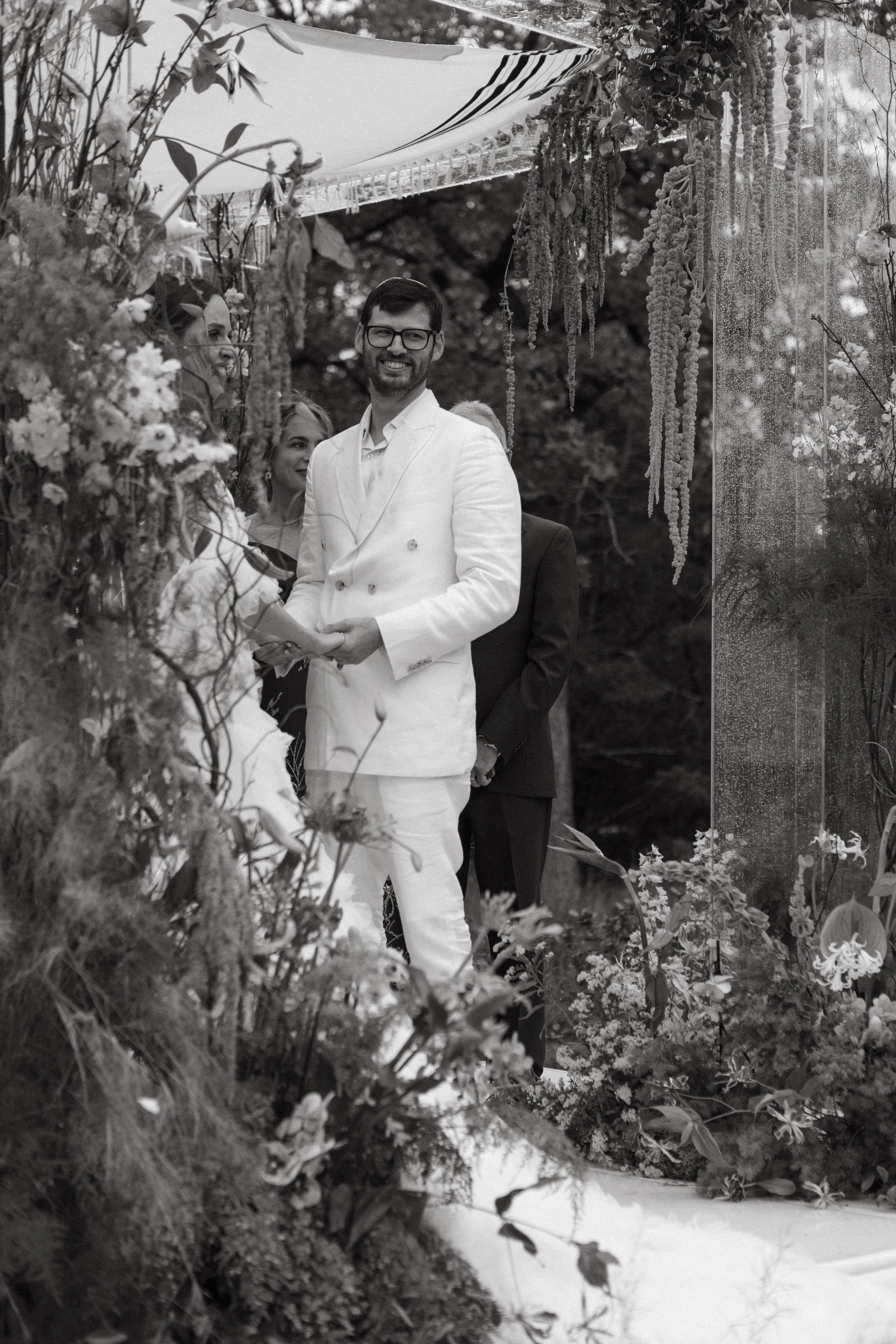Grand-Lady-Austin-Wedding-Disco-Cowboy-Garden-Austin-Texas-Documentary-Candid-Film-Nontraditional-Modern-Laidback-High-End-Intimate-Luxury-Country-Editorial-75.jpg