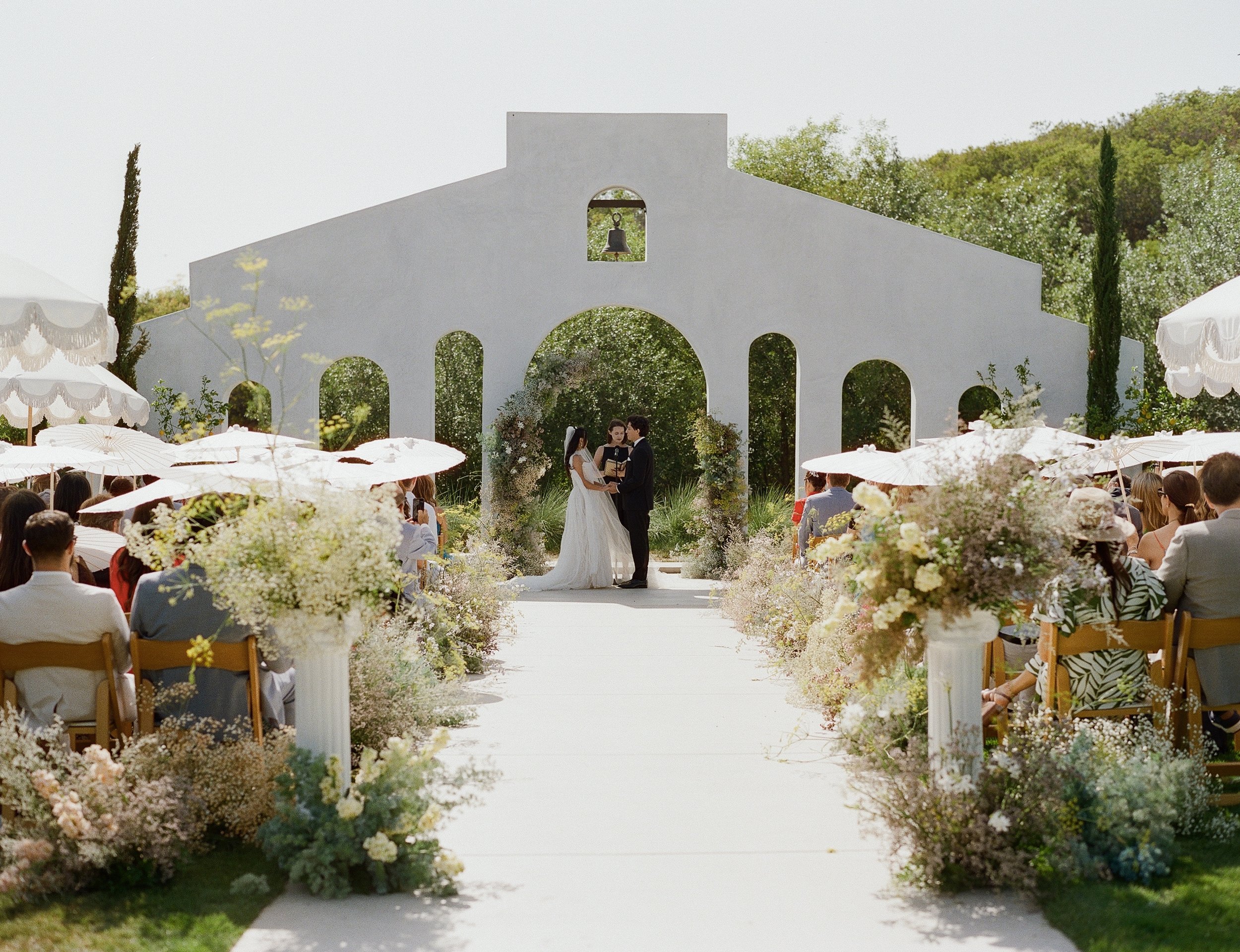 Jeune-perche-wedding-photographer-san-diego-fallbrook-california-documentary-luxury-editorial-elevated-fashion-whimsical-timeless-candid-film-analog-high-end-effortless-wedding-photos-107.jpg