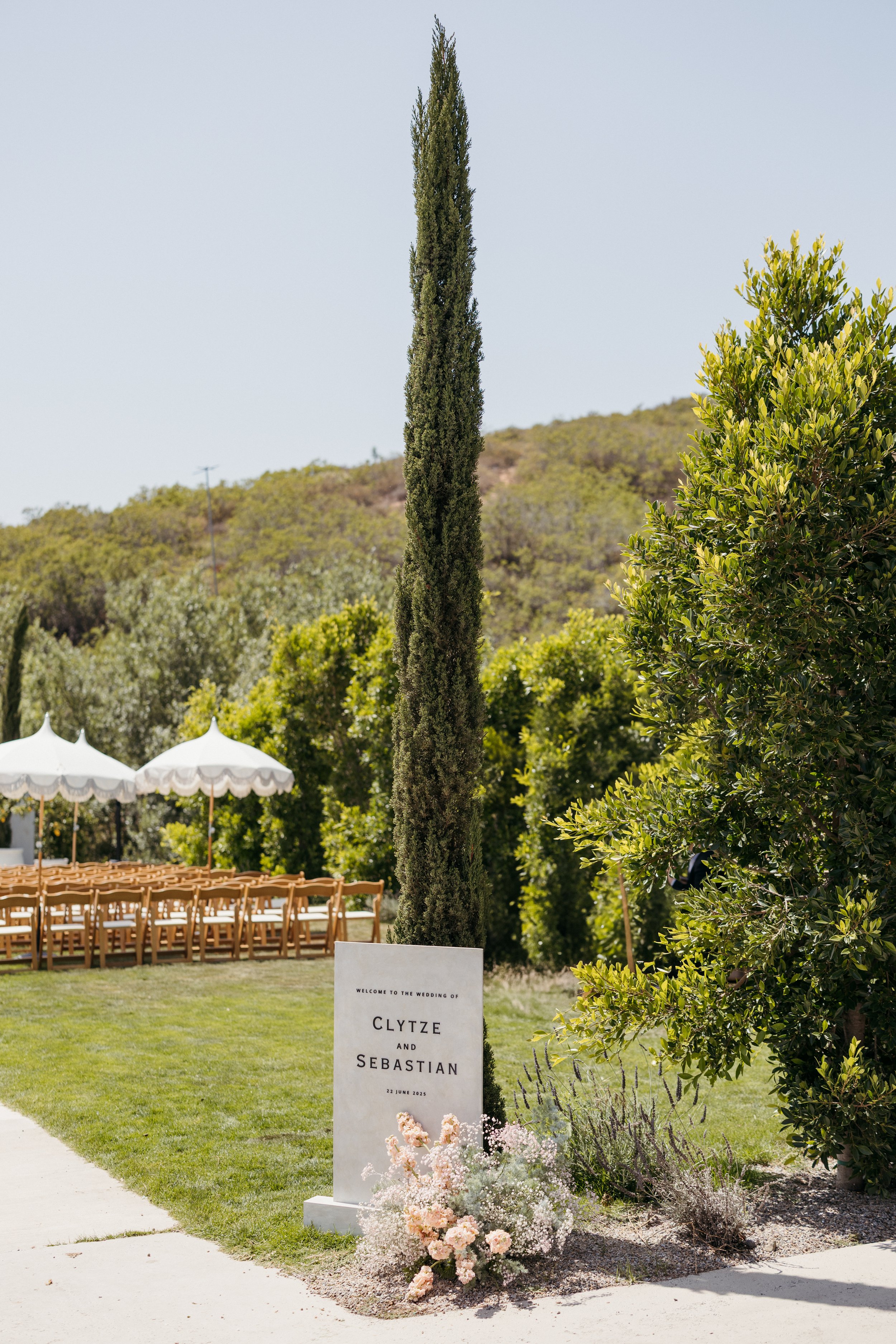 Jeune-perche-wedding-photographer-san-diego-fallbrook-california-documentary-luxury-editorial-elevated-fashion-whimsical-timeless-candid-film-analog-high-end-effortless-wedding-photos-085.jpg