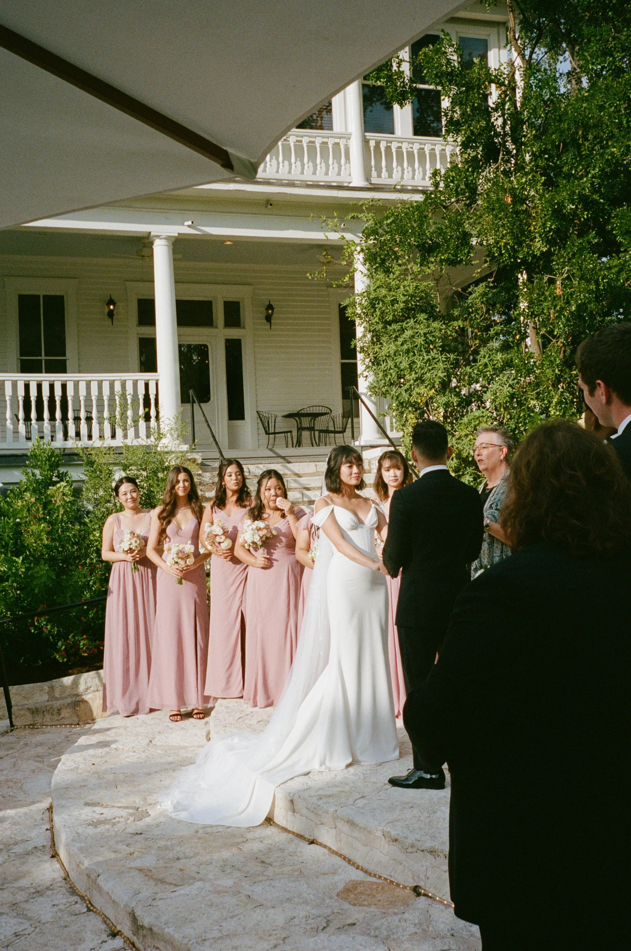 The-Allan-House-Wedding-Photographer-Luxury-High-End-Documentary-Candid-Film-Elegant-Timeless-Editorial-Asian-Vietnamese-Modern-Wedding-Pride-Prejudice-Austin-Texas-48.jpg