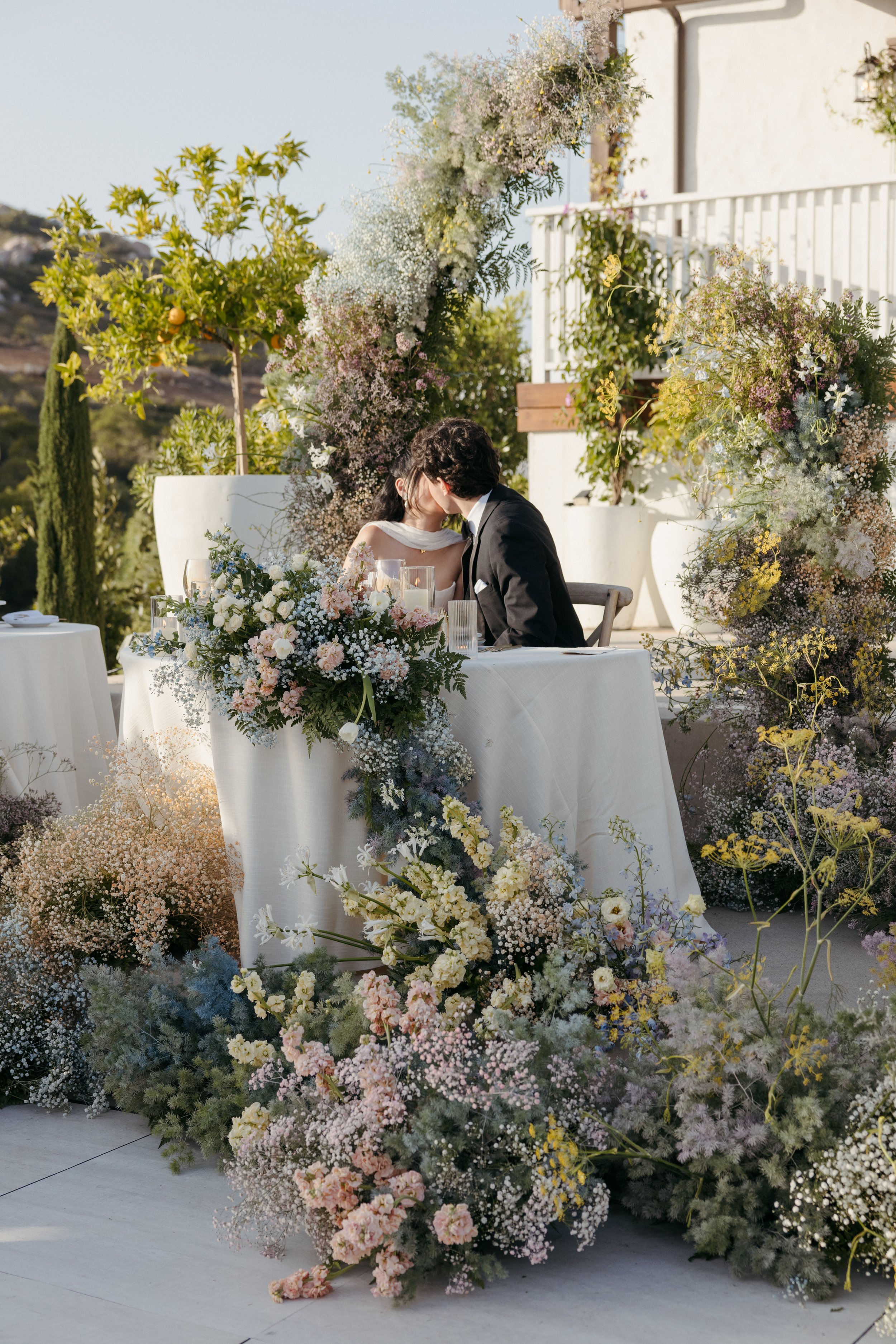 Jeune-perche-wedding-photographer-san-diego-fallbrook-california-documentary-luxury-editorial-elevated-fashion-whimsical-timeless-candid-film-analog-high-end-effortless-wedding-photos-196.jpg