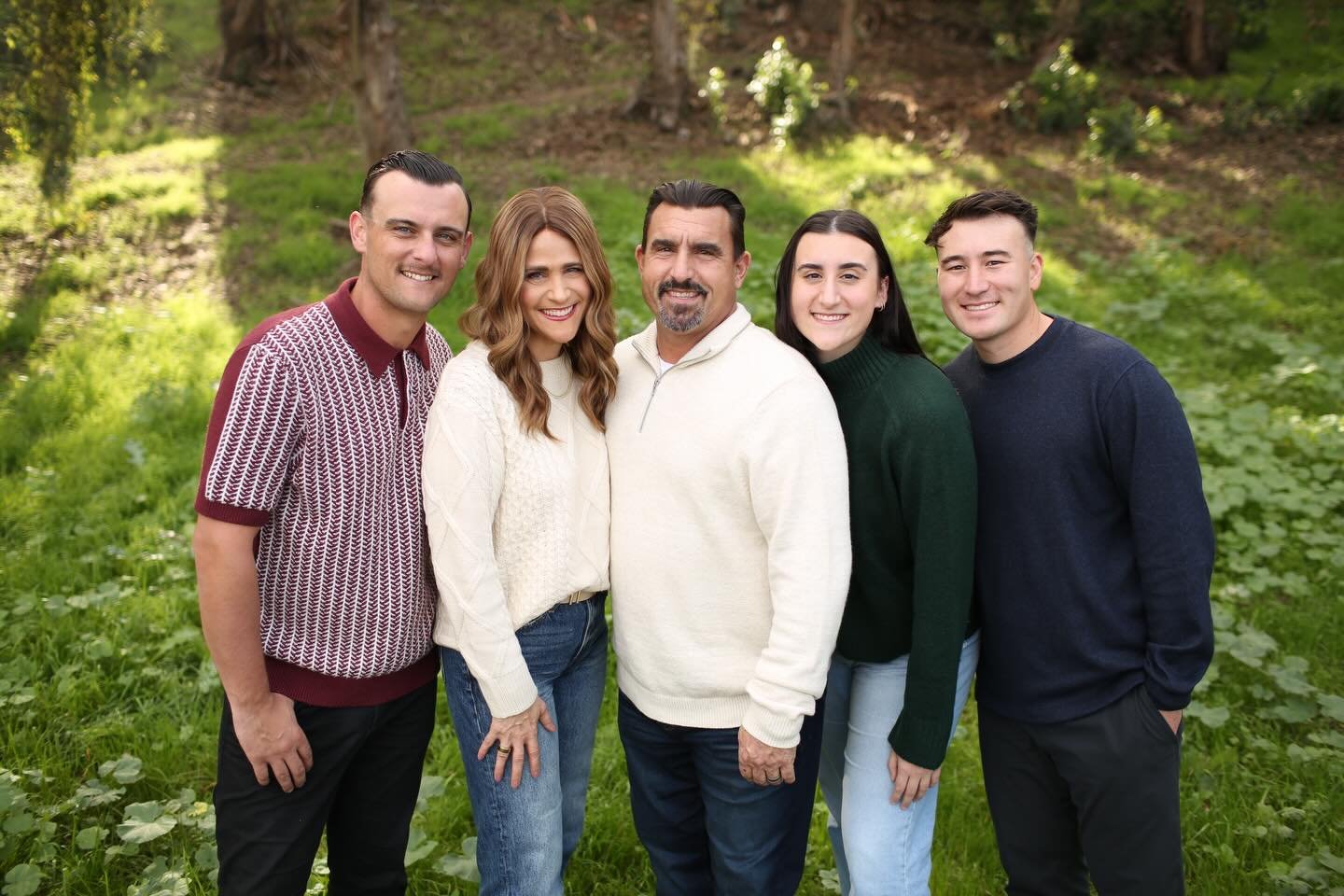 Merry Christmas 🎄❤️

Obsessed with these 📸 @angelamaephotography