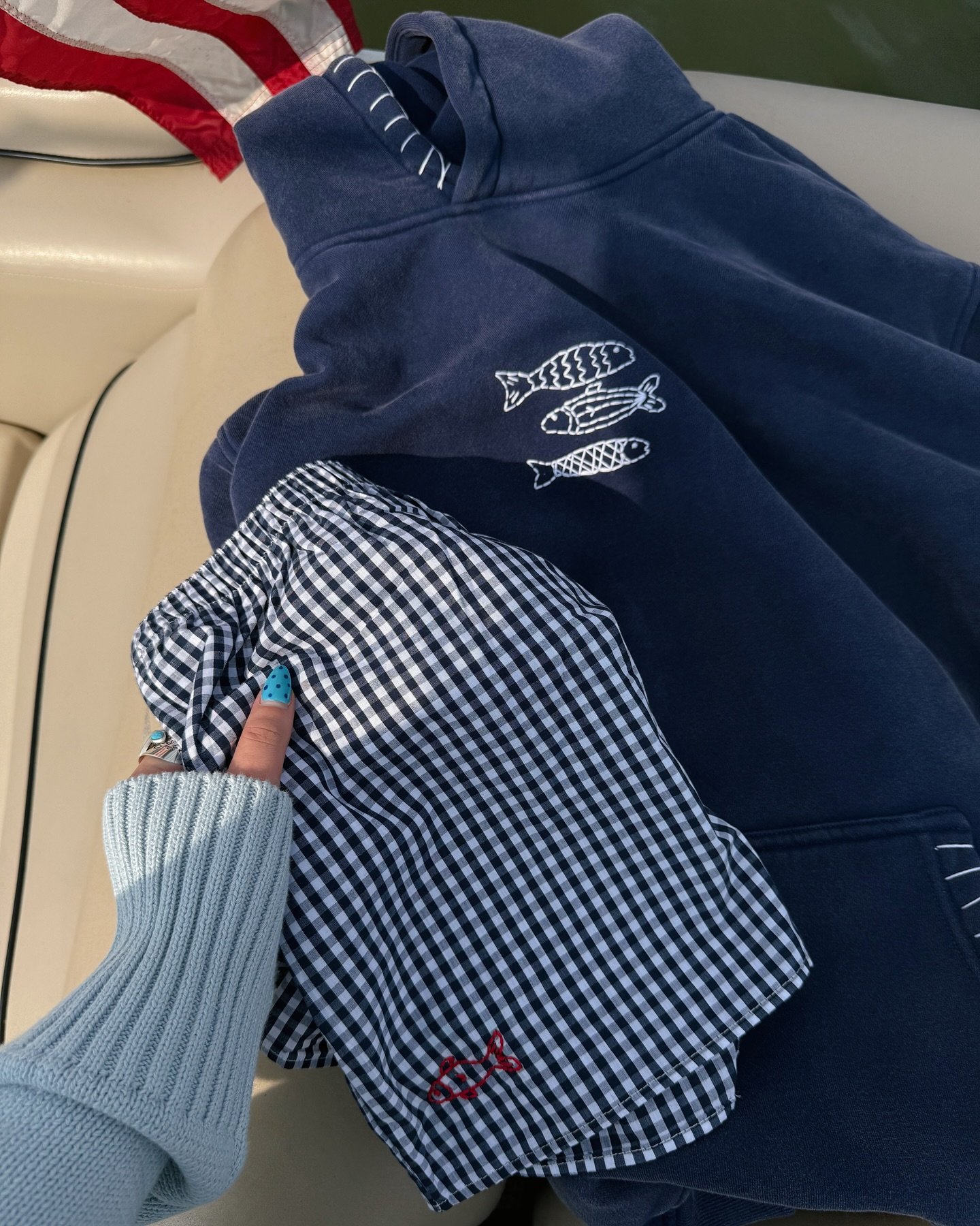 Gone fishin&rsquo; 🎣

#handmade #handstitched #handembroidered #embroidery #embroidered #lakeday #summercollection #summer #lake #stitchedwithlove #stitchbygkw #custom #customsweatshirt