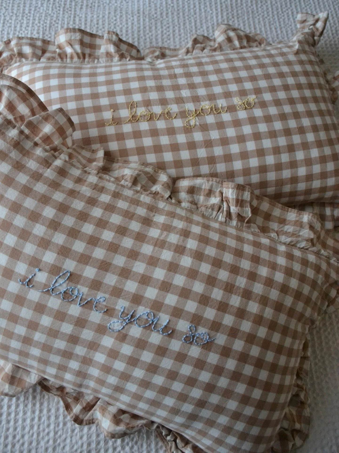 I LOVE YOU SO 🪡🧵💛

Lay your head on the sweetest custom pillow from @stitchbygkw! Message us to design your own with your favorite saying.

#stitch #stitched #stitchbygkw #stitchedwithlove #handmade #handembroidered #cusotm #customized #handstitch
