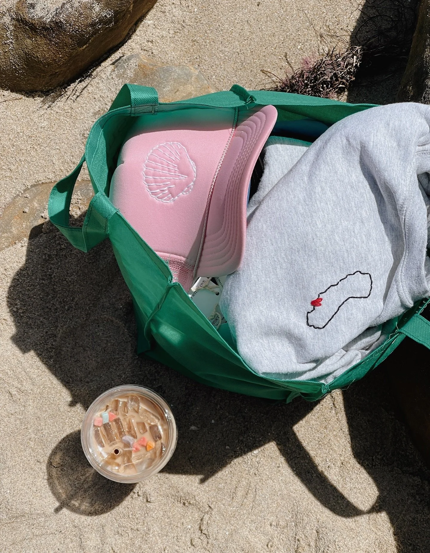 sun, sand &amp; custom stitches ☀️

#stitch #stitched #stitchbygkw #stitchedwithlove #handmade #handembroidered #cusotm #customized #handstitched #embroidery #embroider #embroidered #customembroidered #ontheroad #adventure #summerroadtrip #giftideas 