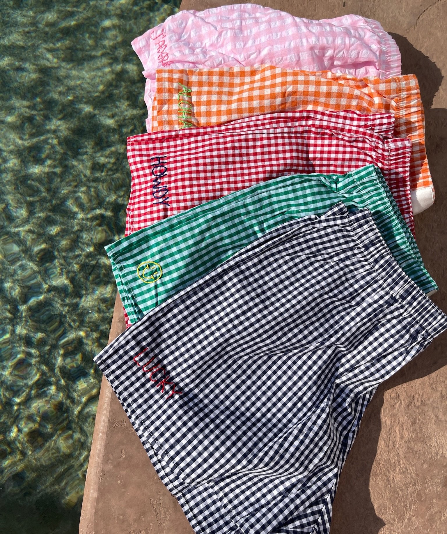 poolside in the @stitchbygkw custom boxer shorts 🌊

#handstitched #handembroidered #stitchbygkw #stitchedwithlove #customembroidery
