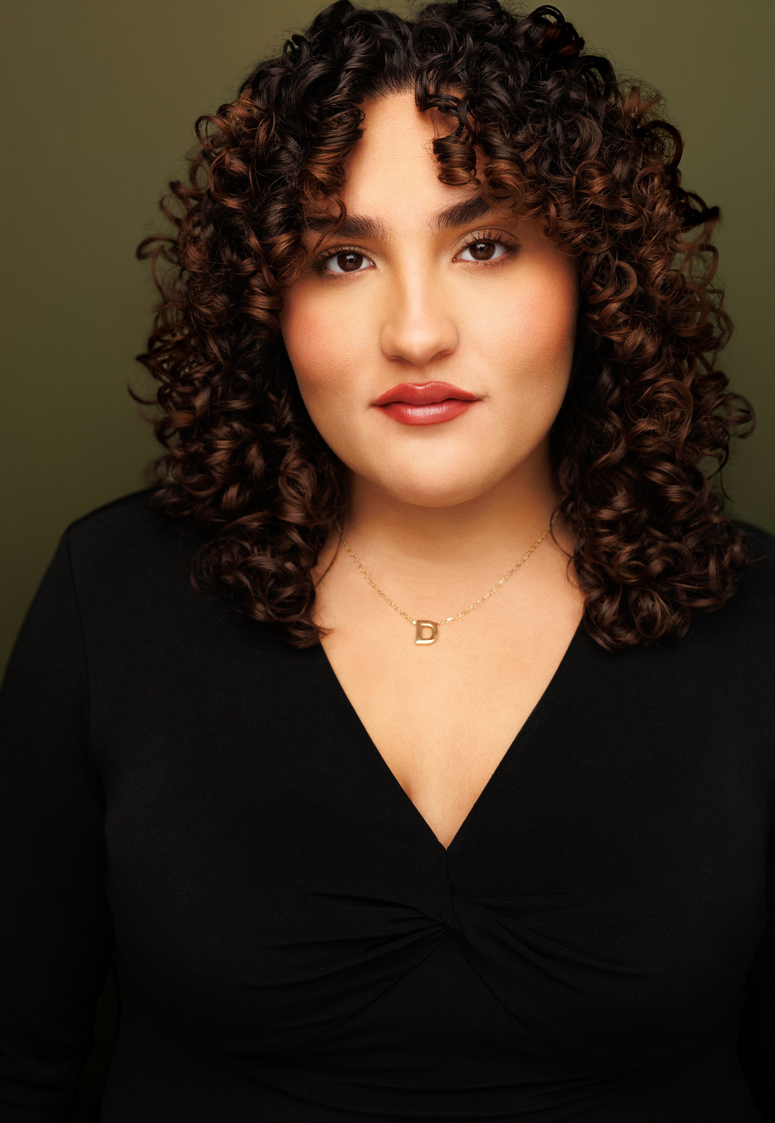 Deanna Headshot-2_v3.jpg