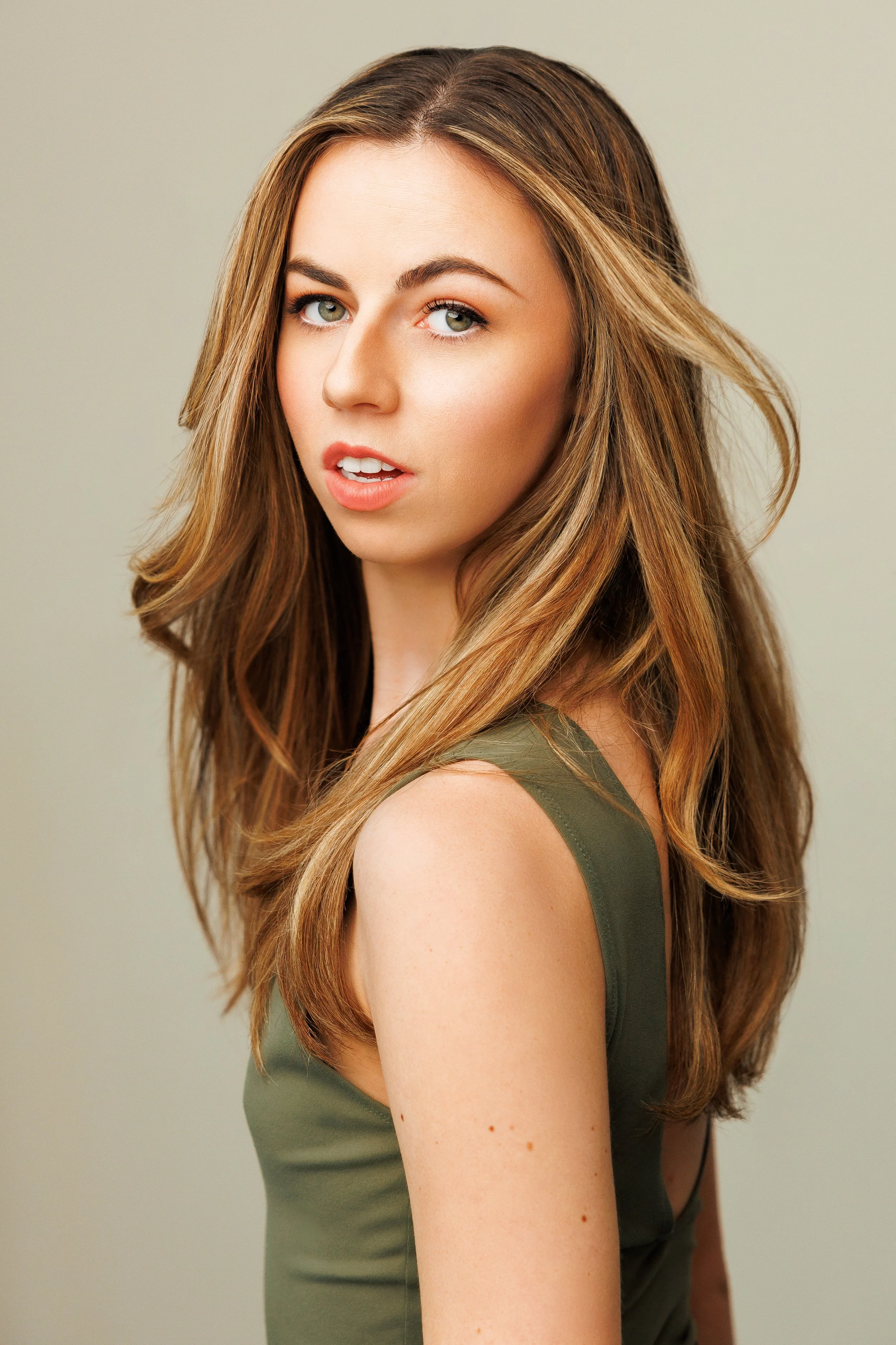 Bizzy Retouch_v2.jpg