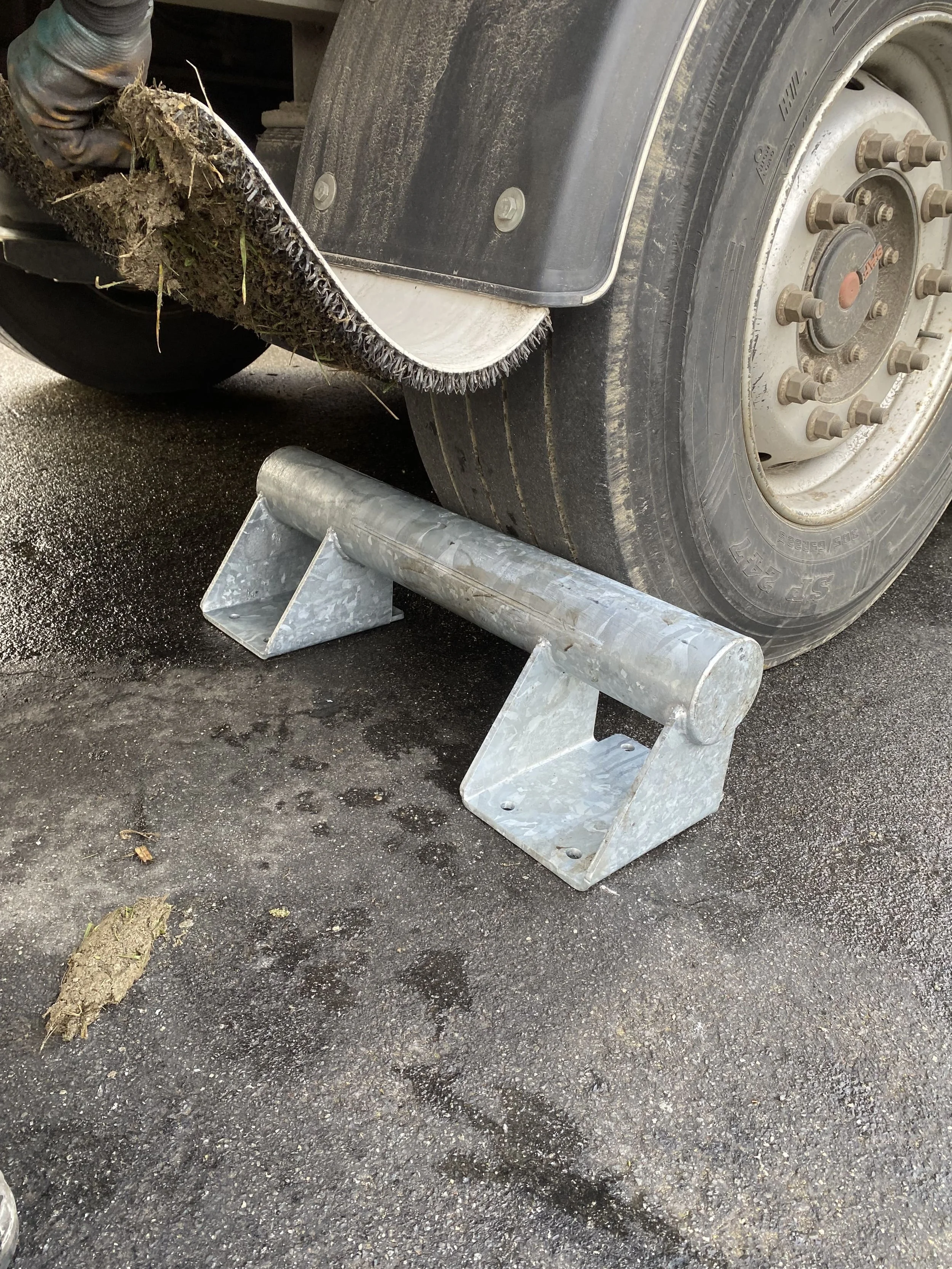 Butée de parking en acier