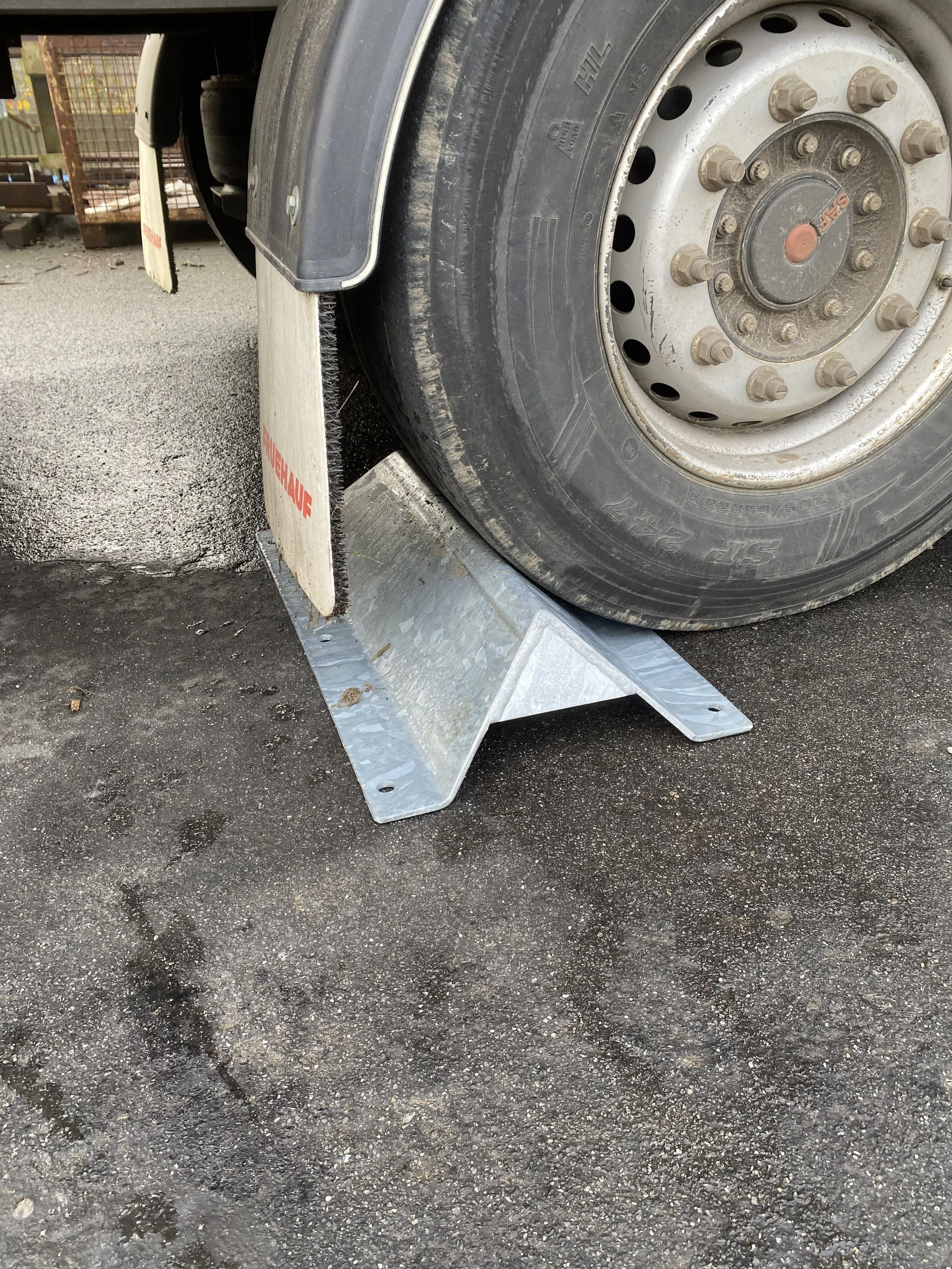 BUTEE PARKING CAMION