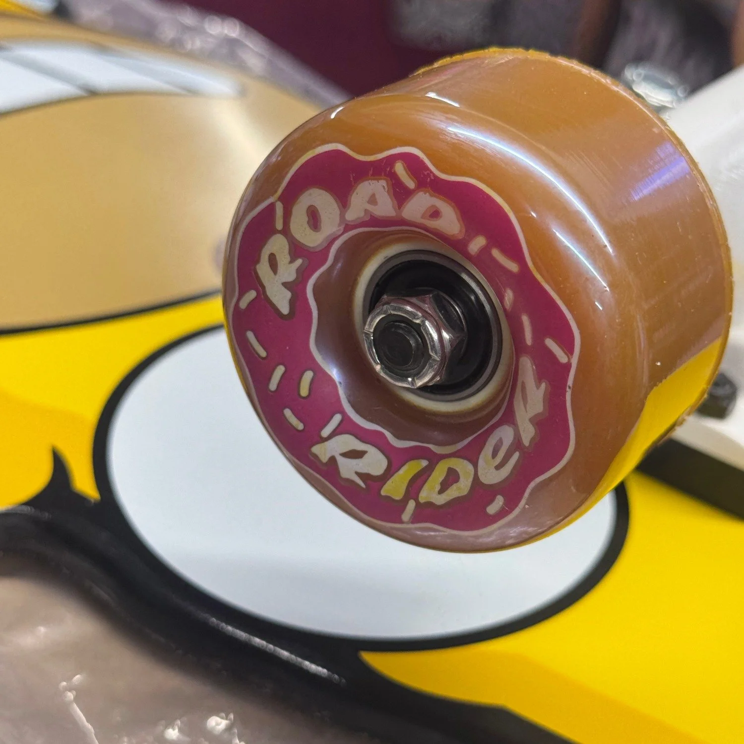 CRUZ_HOMER_SIMPSON_LIMITED_EDITION_SKATEBOARD_2012_04.jpeg