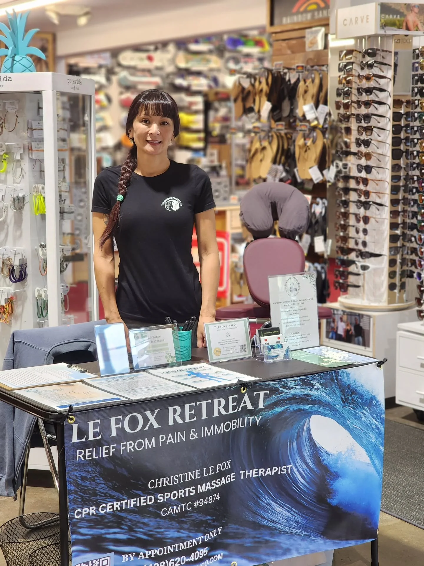 Come in and stop by @lefoxretreat in store pop up. Your local Sports Massage Therapist with 25 years of experience! Book a massage today! #lefoxretreat #sportsmasagetherapist #sportsmassagetherapy #myofascialtherapy #myofascialrelease #lymphaticmassa