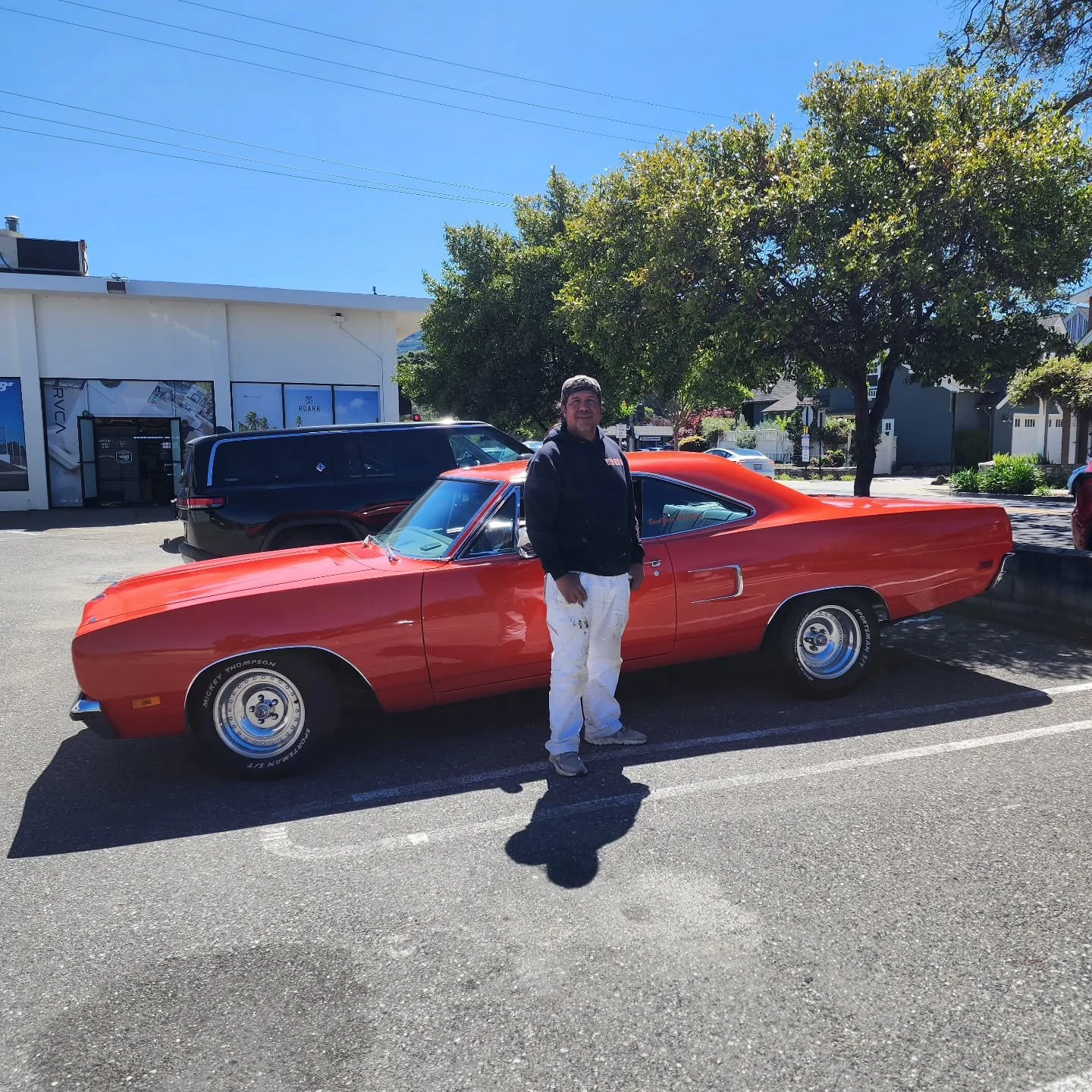 Look who pulled up @chiliepepper309 in da house! #mookie #1970plymouthsport