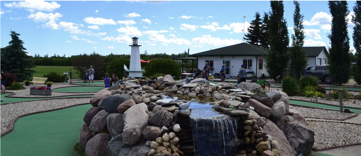 Joe's Mini Golf photo 2