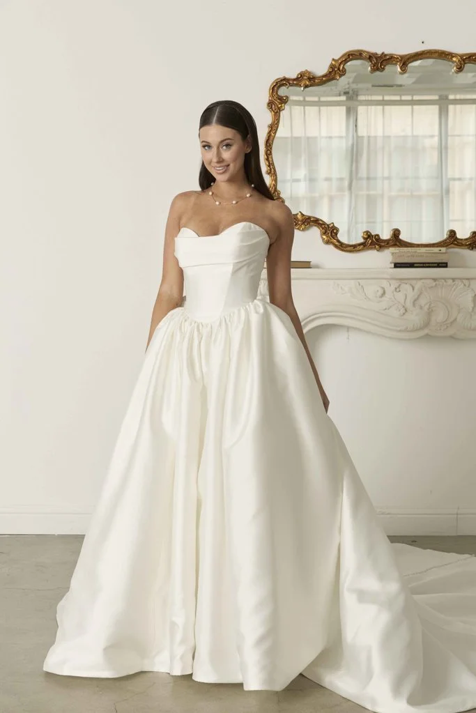 Minimalist Basque Waist Wedding Dress with Pockets