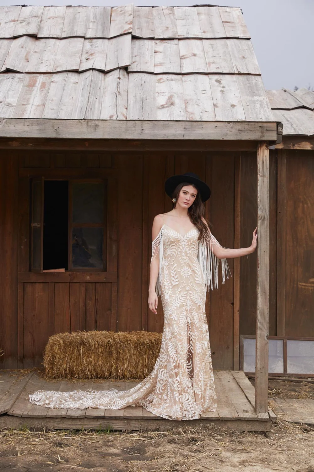 ivory dress with flowers Romantic Ivory Flower Appliques Wedding Dress, Lace Long Bridal Dresses, Diamond White / 14 main image 0