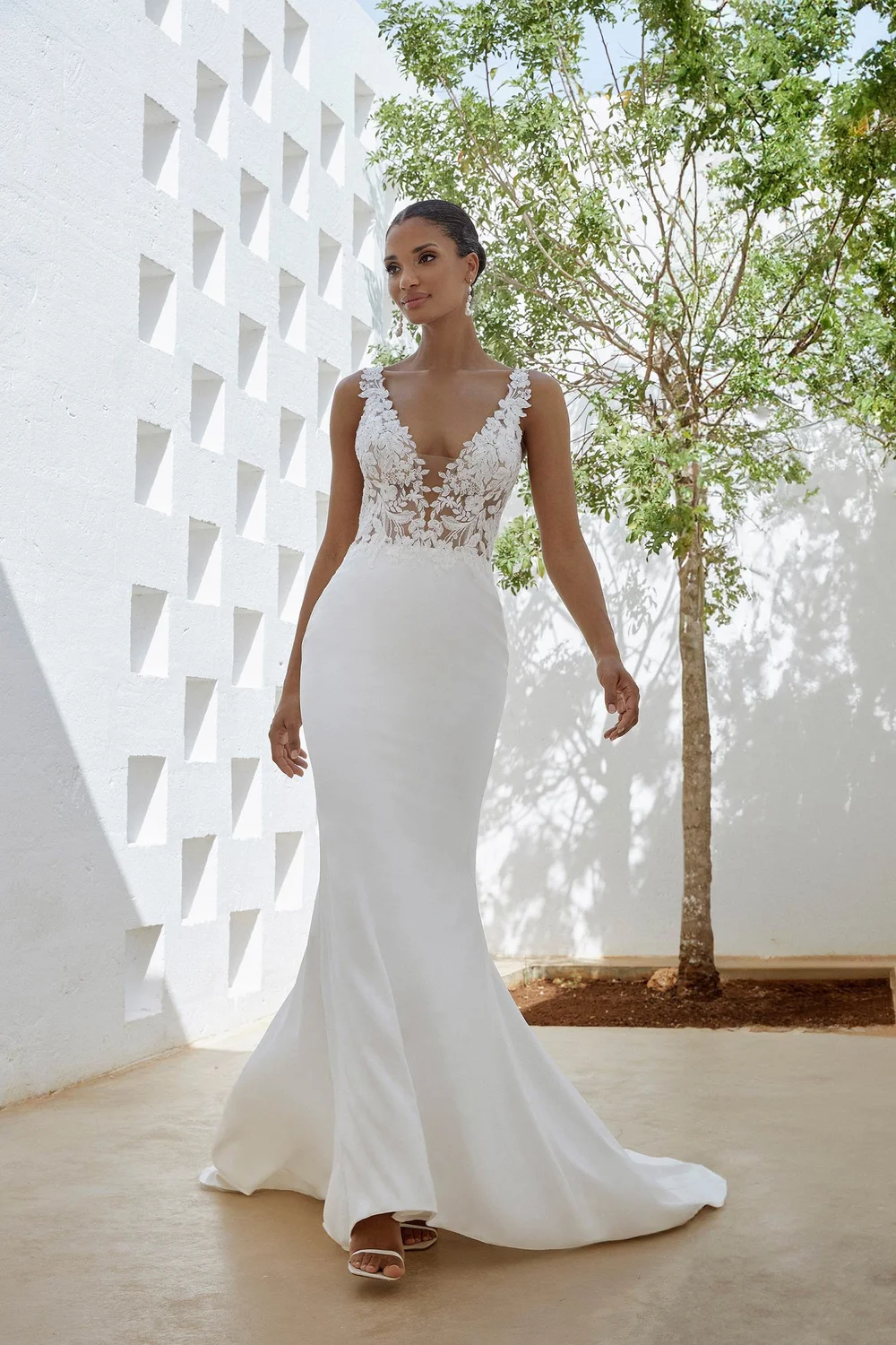 Adore - Kari 11341 || Adore by Justin Alexander Wedding Dresses in  Sacramento Starting at $1,150  Olive & Ivory