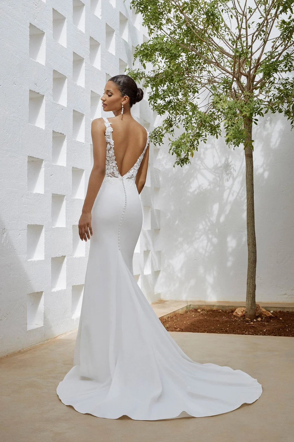 Adore - Kari 11341 || Adore by Justin Alexander Wedding Dresses in  Sacramento Starting at $1,150  Olive & Ivory
