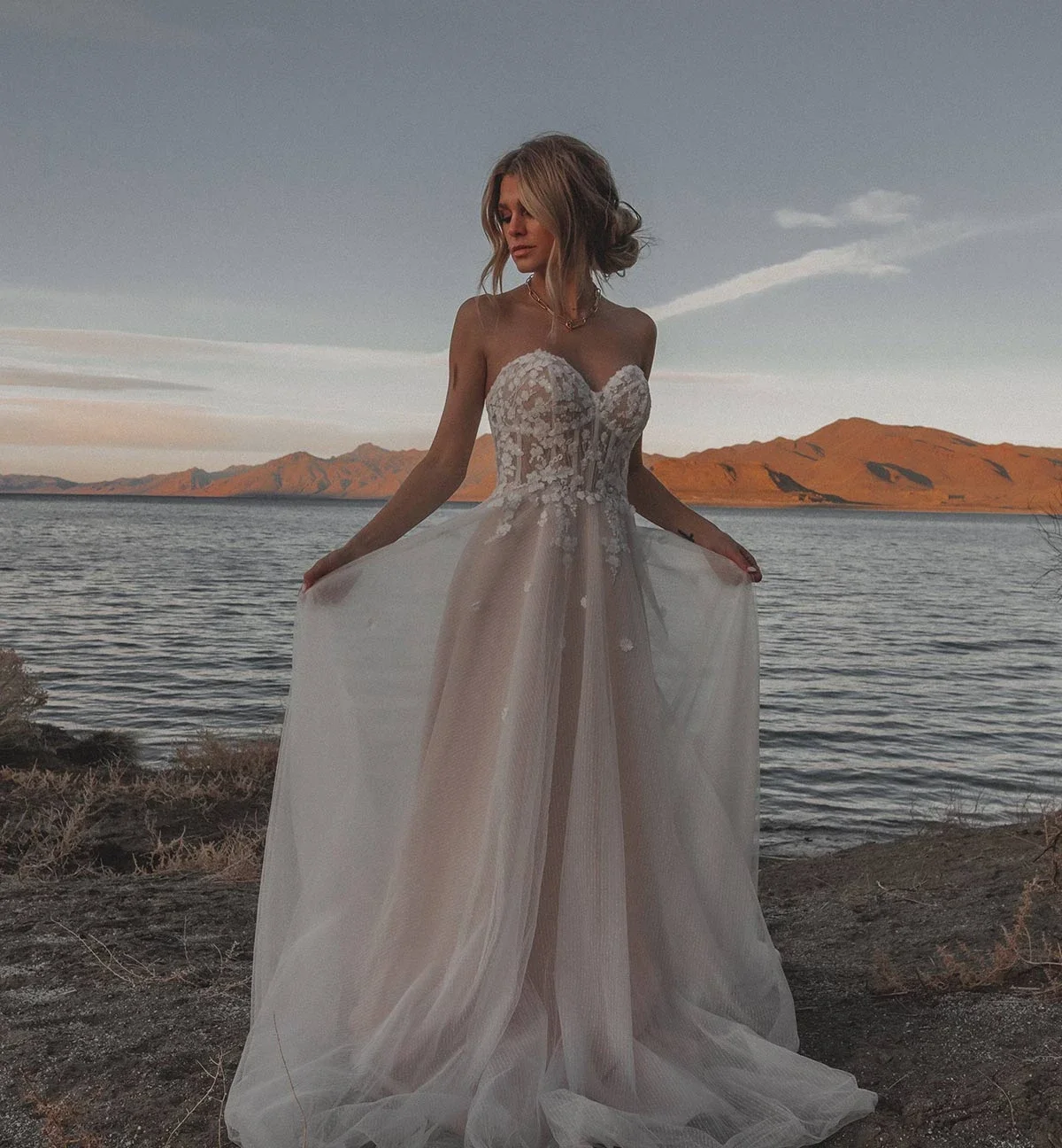 Strapless Lace A-Line Wedding Dress with Sweetheart Neckline