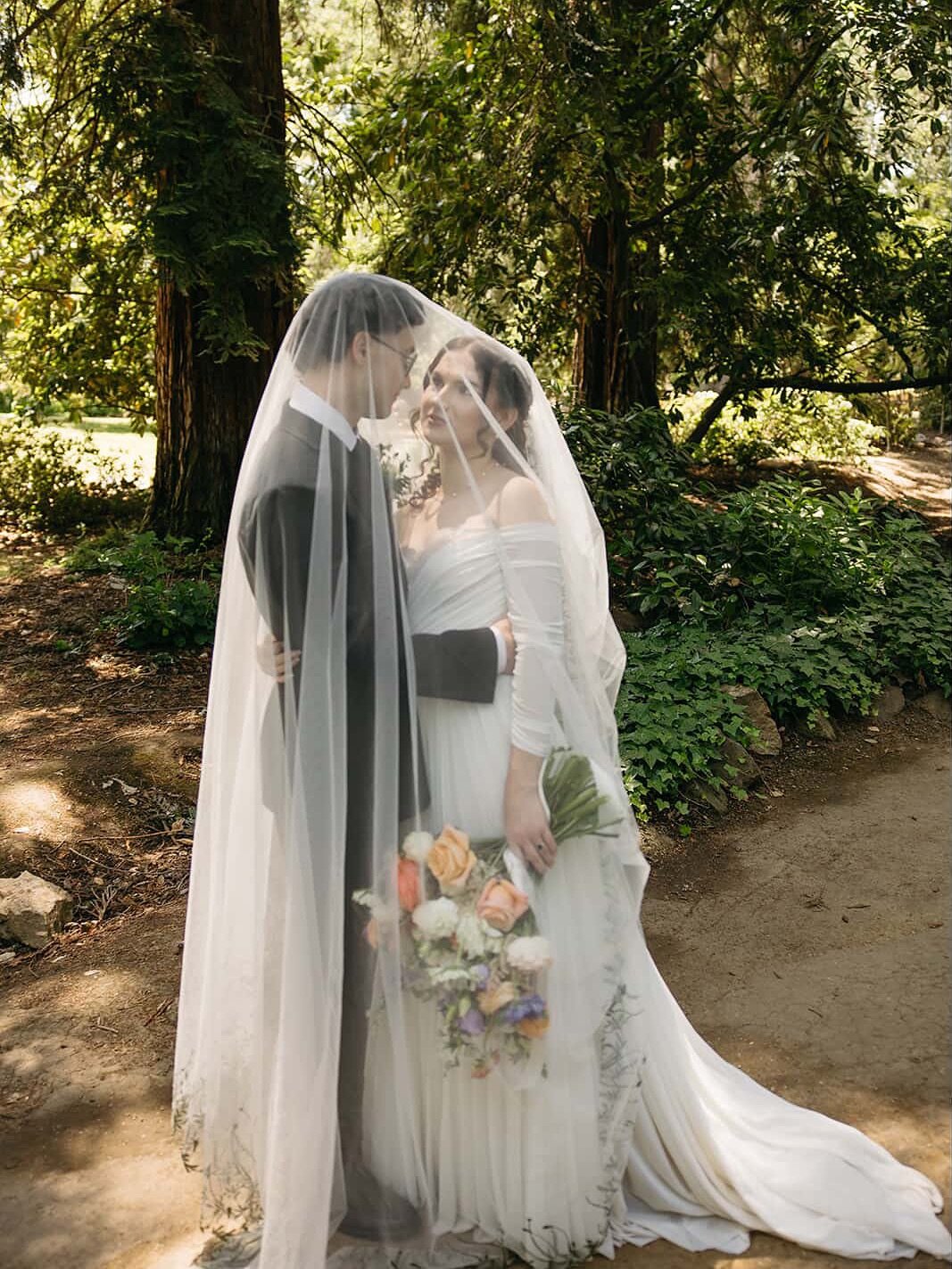Wrapped in greenery, glowing in love 🌳 🤍

Congratulations to Natasha and Jason wishing them a lifetime of love and happiness! 🥂✨

Dress: @watters 
Hair: @hairby.kated
Makeup: @karinajestina
Coordinator: @timeless.covenants
Rentals: @innasdecor
Pho