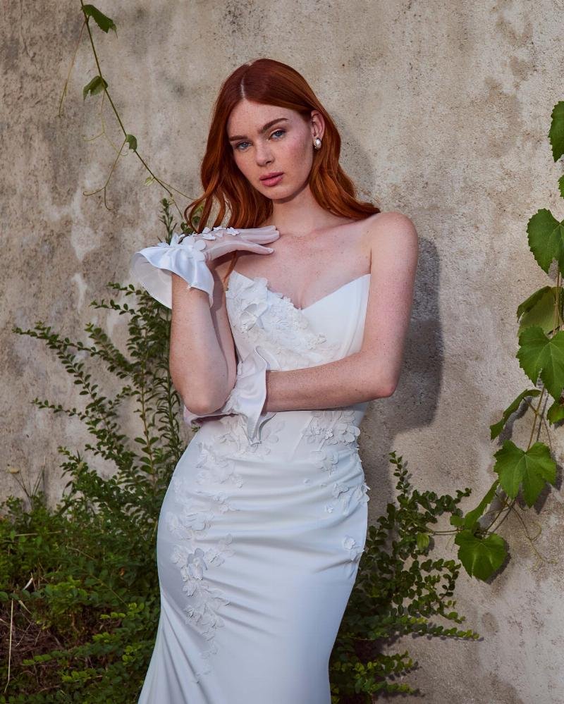 Simple Satin Wedding Dress with Gloves and V Neckline