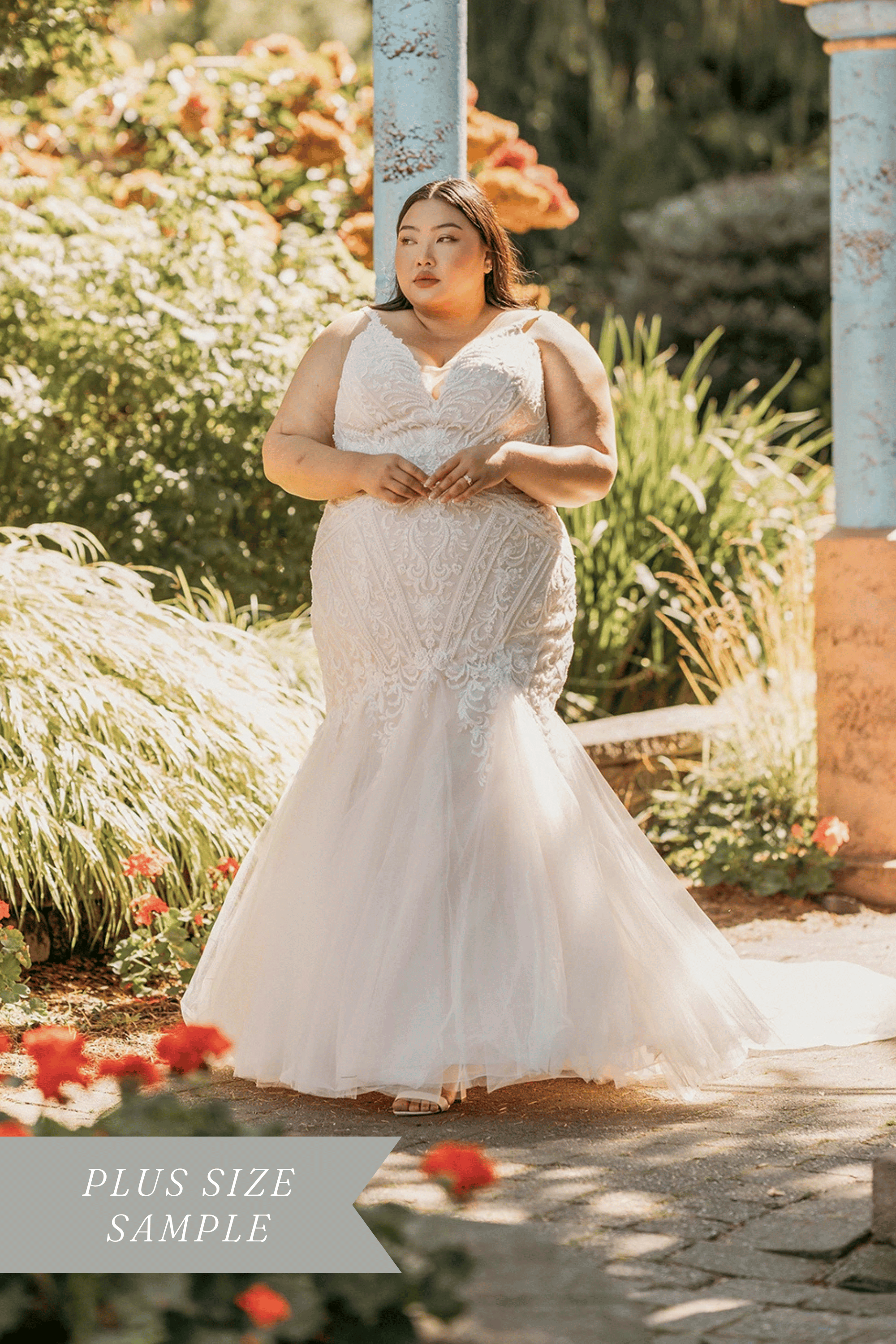 Sexy Lace and Tulle Fit-and-Flare Plus Size Wedding Dress with Spaghetti Straps