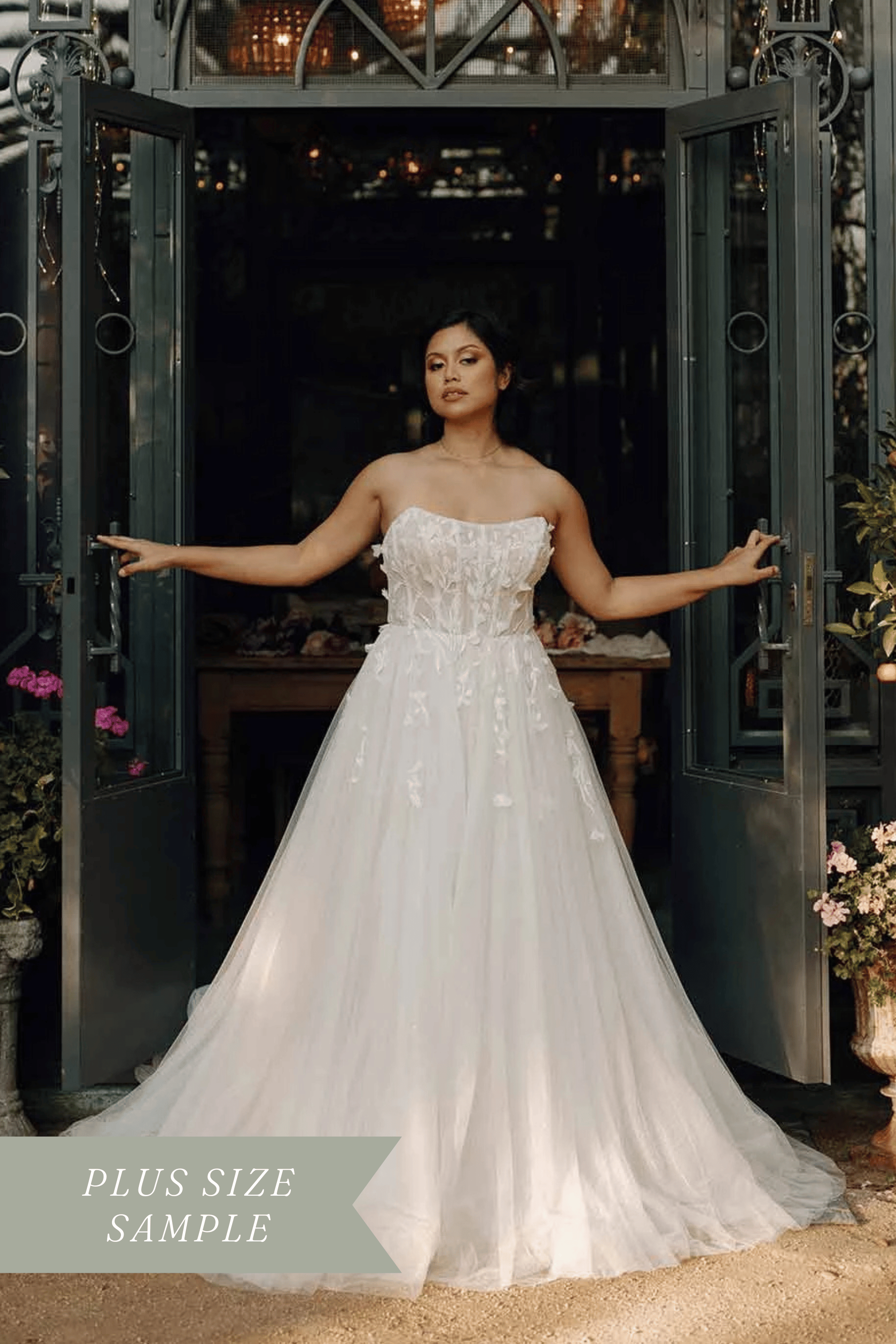 Elegant Strapless Tulle A-Line Wedding Dress with 3D Floral Accents