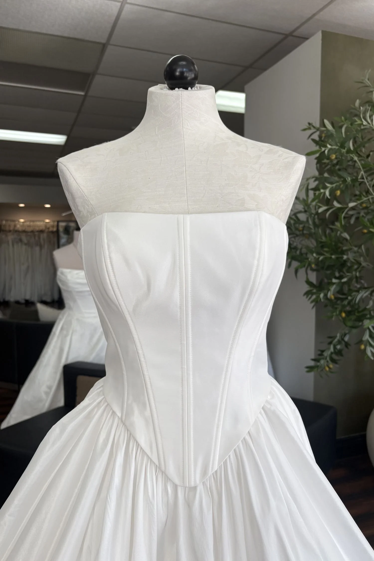 Simple Taffeta Ballgown Wedding Dress with Basque Waist