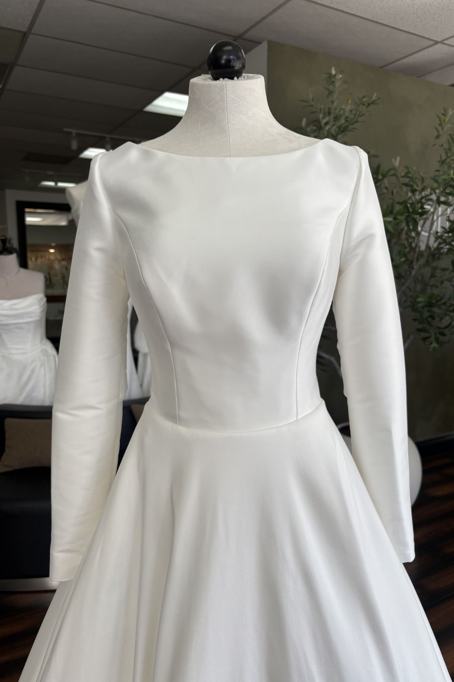 Flora by Olive and Ivory - Laurel - Front Detail.jpg