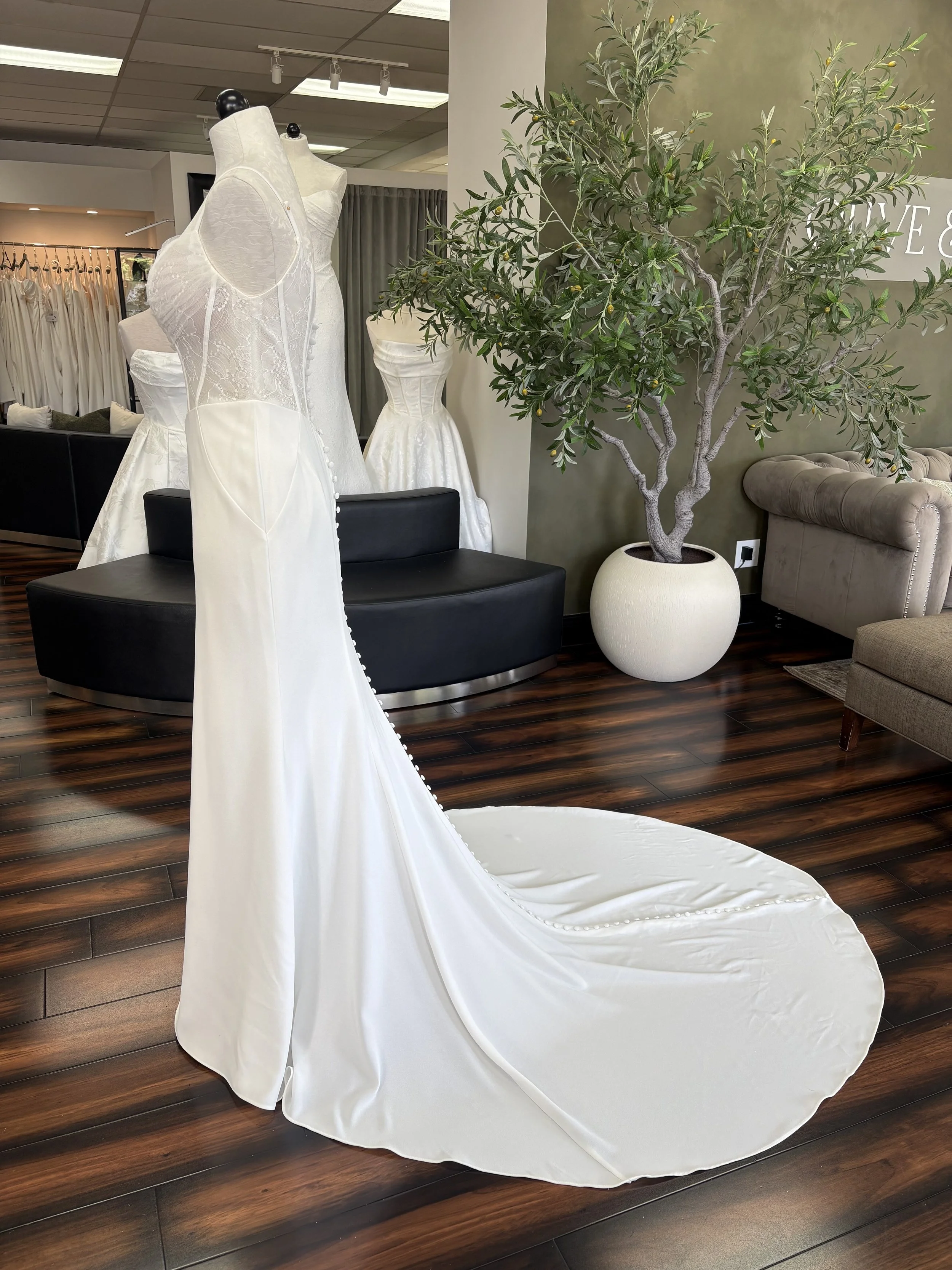 Simple Crepe Sheath Wedding Dress with Chantilly Lace