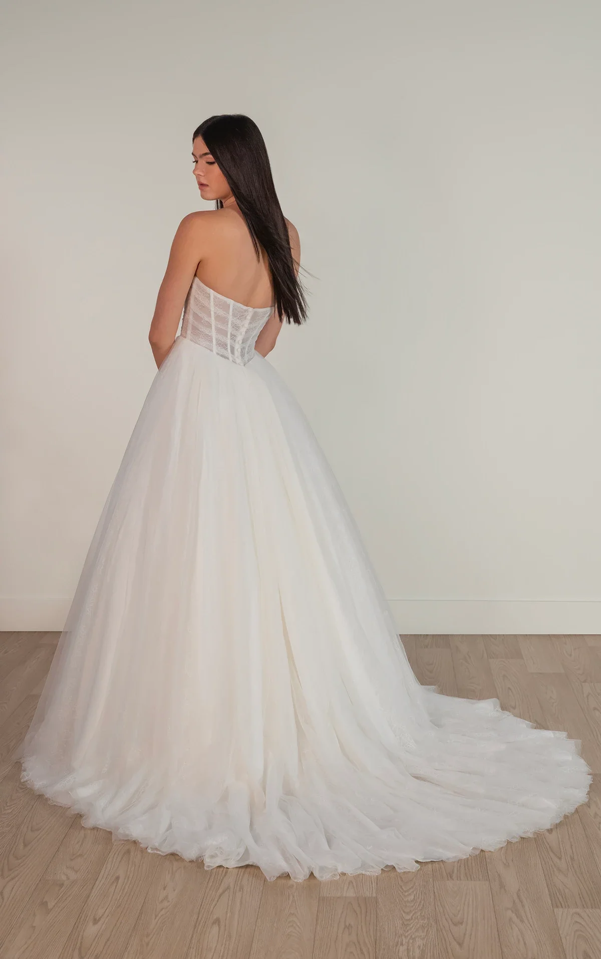 Modern Romantic Strapless Ruched Tulle Wedding Dress