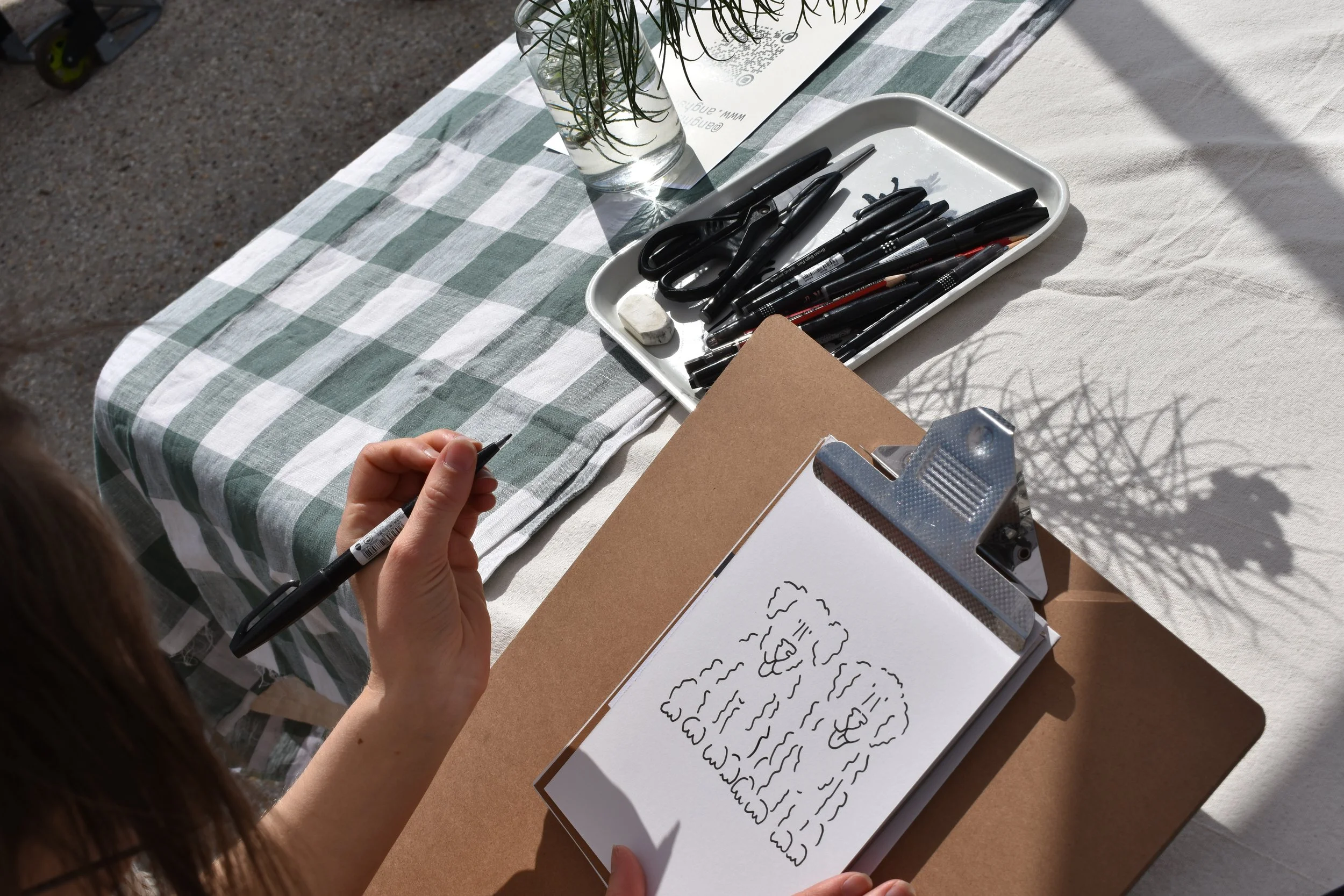 on the spot live drawing, dog drawing illustrations for events & festivals 