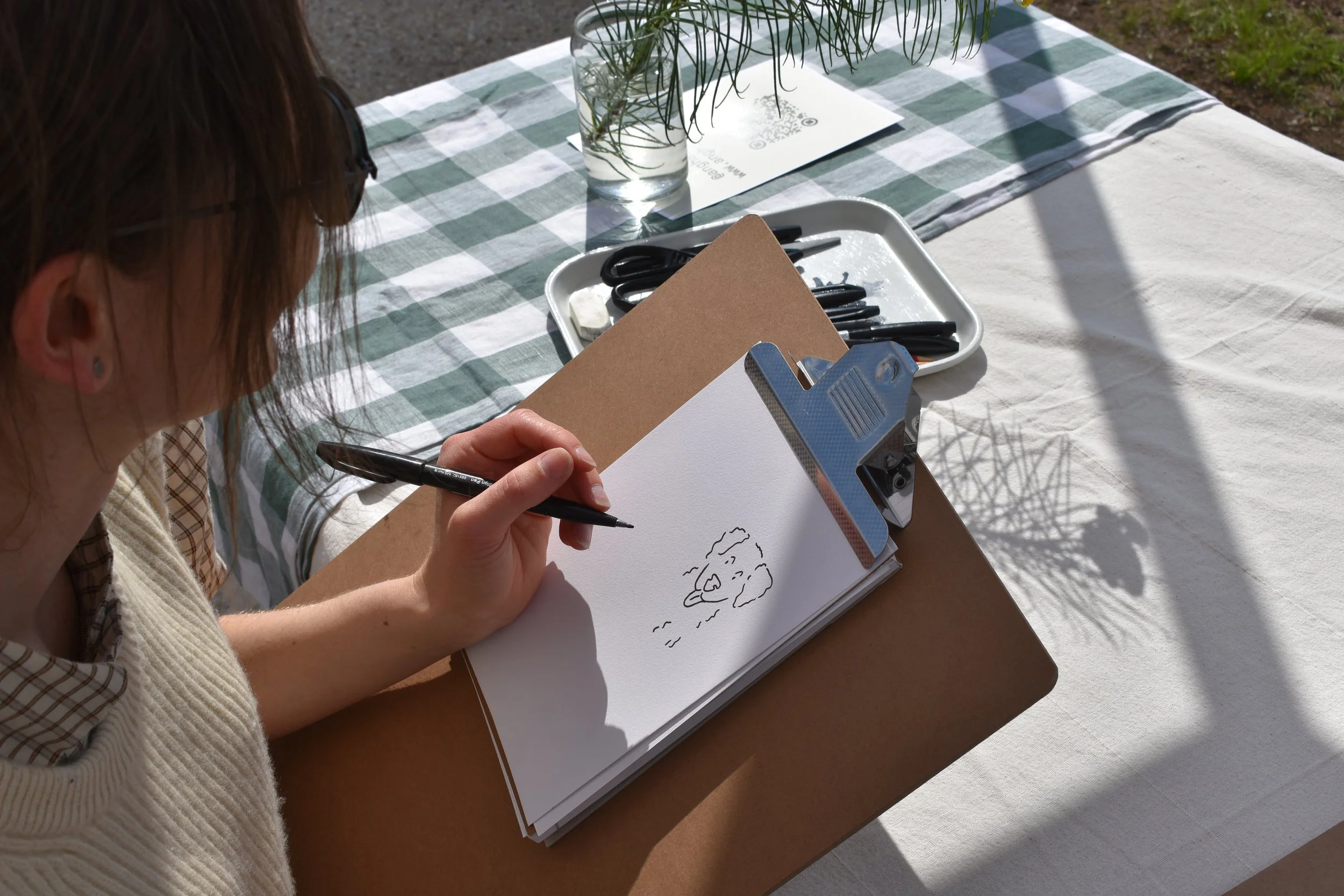 on the spot live drawing, dog drawing illustrations for events & festivals 