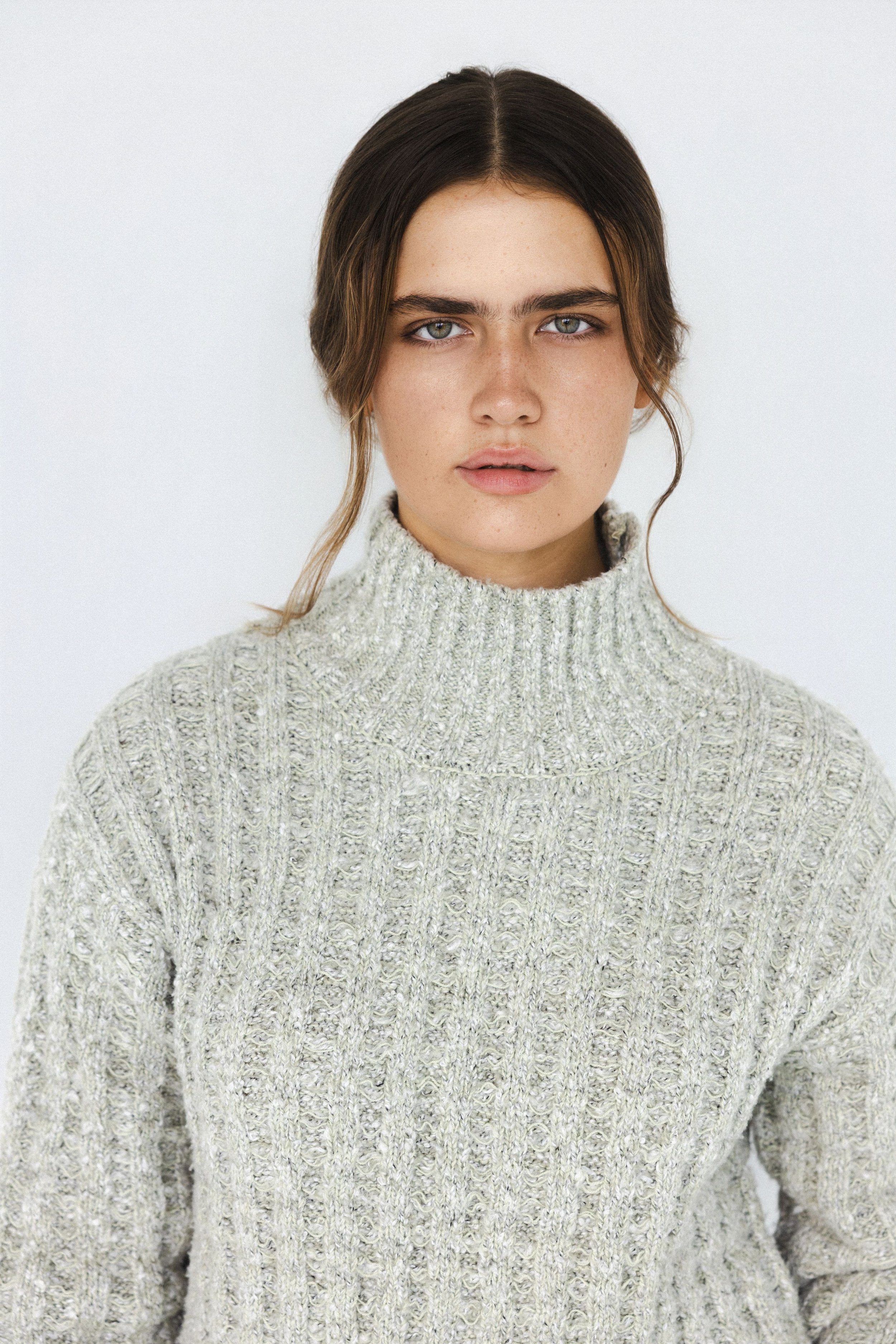 15-valentina-aberle-main-book.jpg