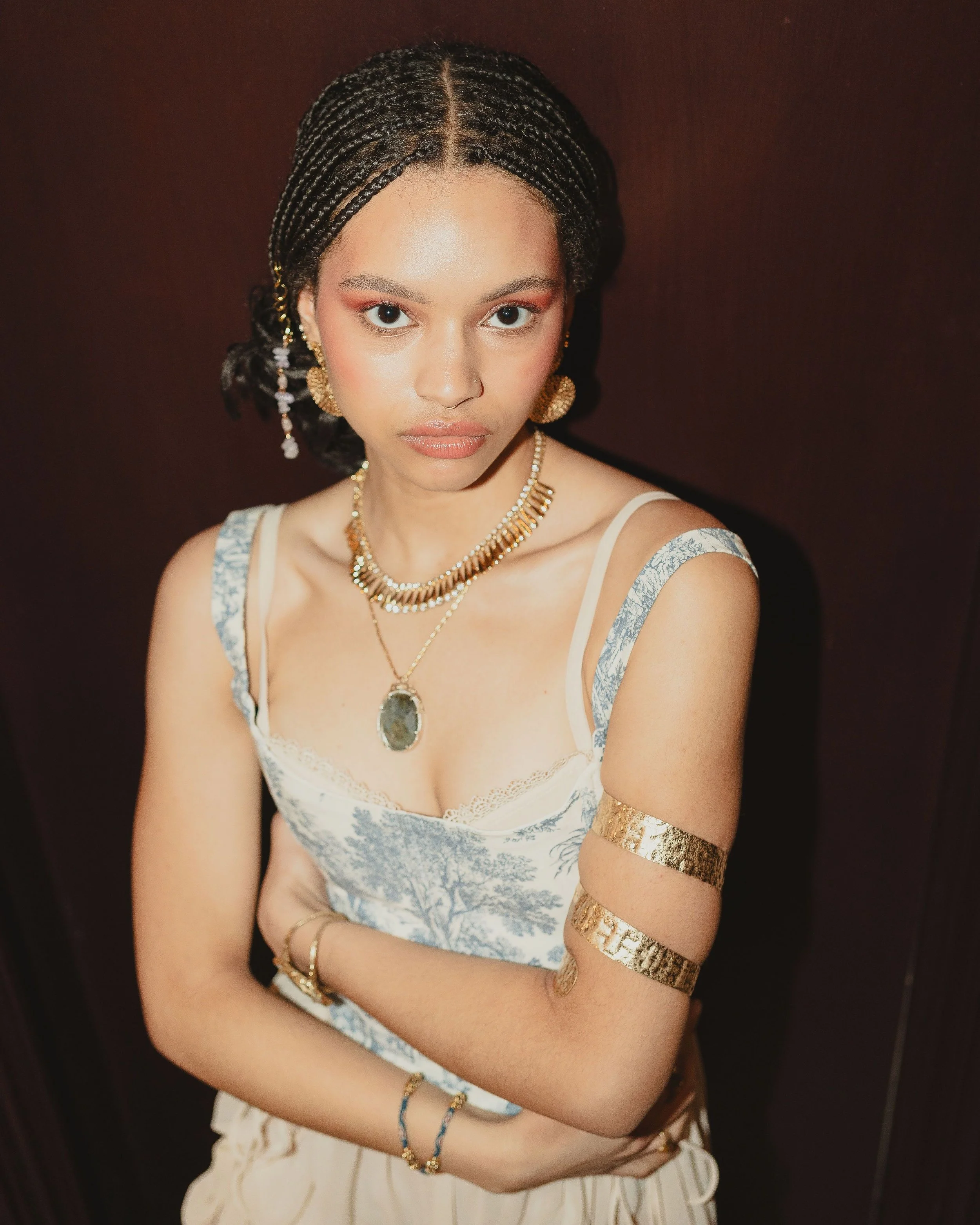 18-zoe-ellese-main-book.jpg