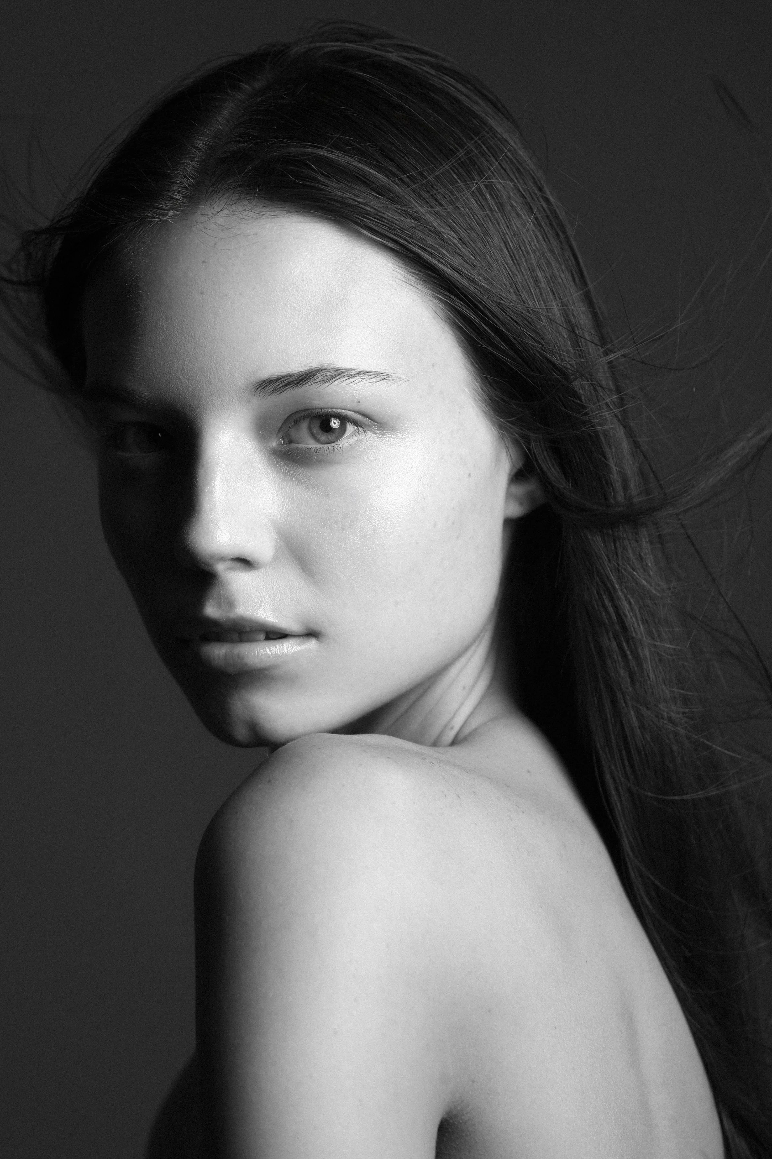 6-emmali-stokes-main-book.jpg
