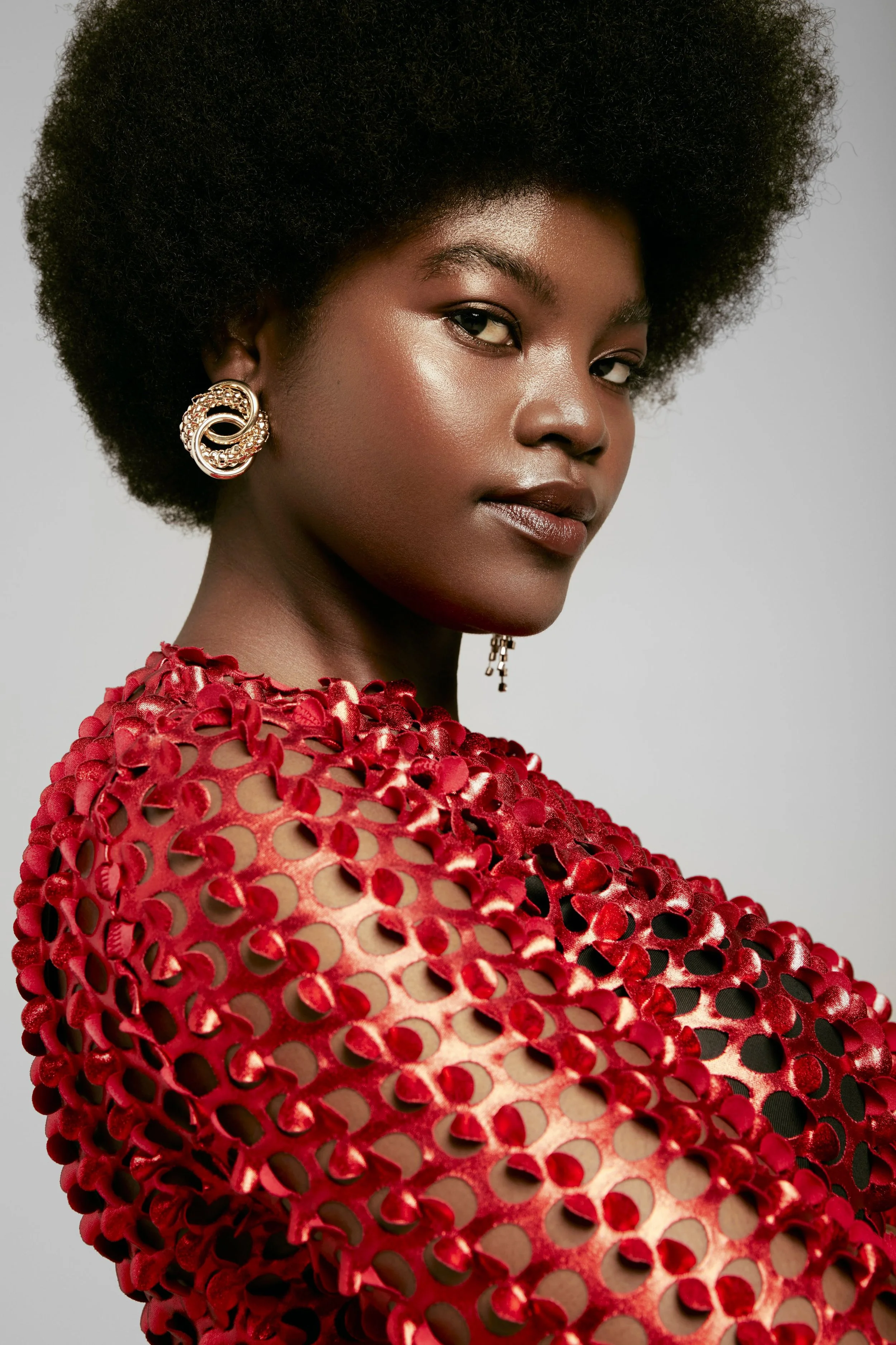 14-honey-olayemi-main-book.jpg