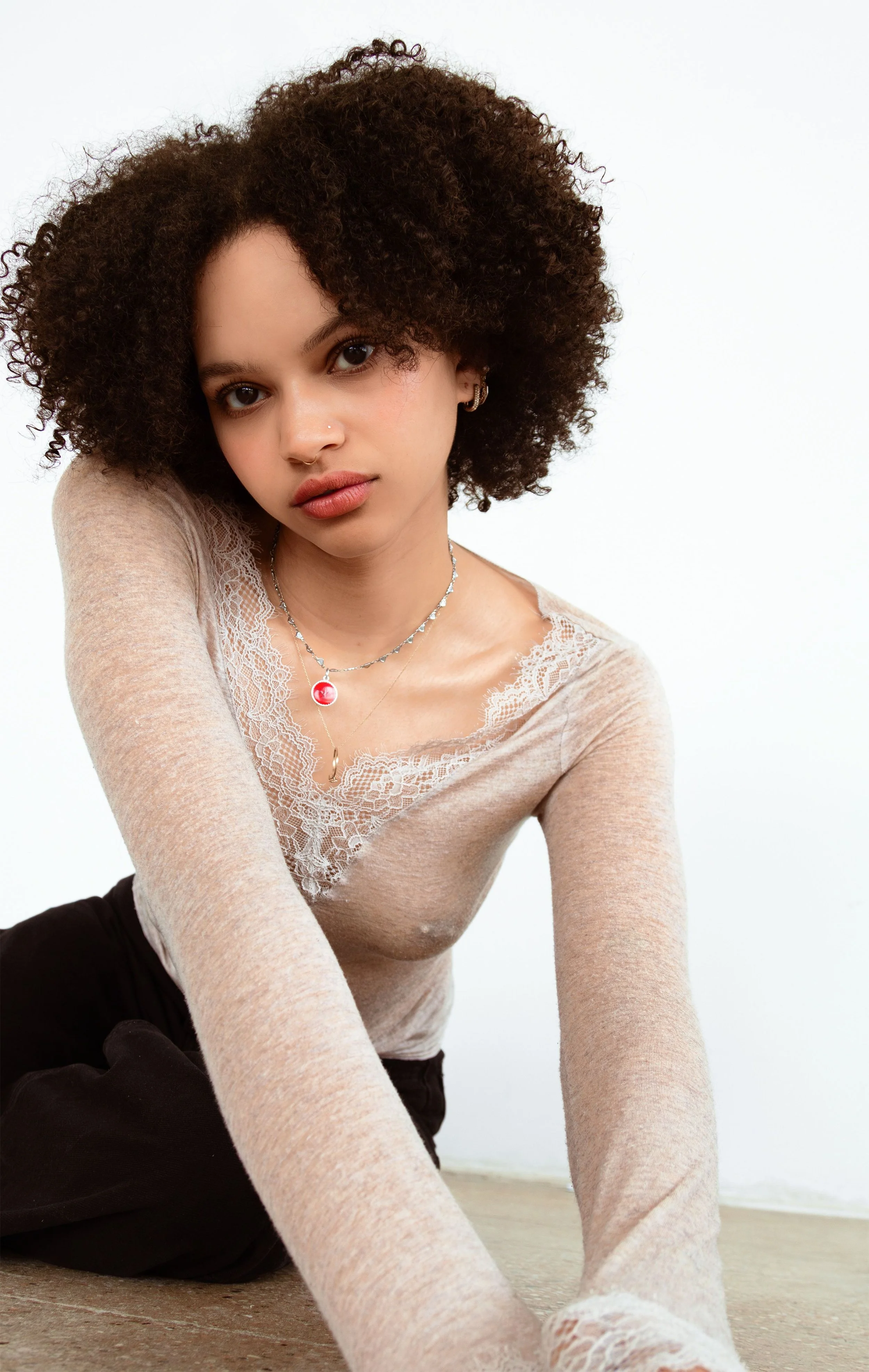 16-zoe-ellese-main-book.jpg