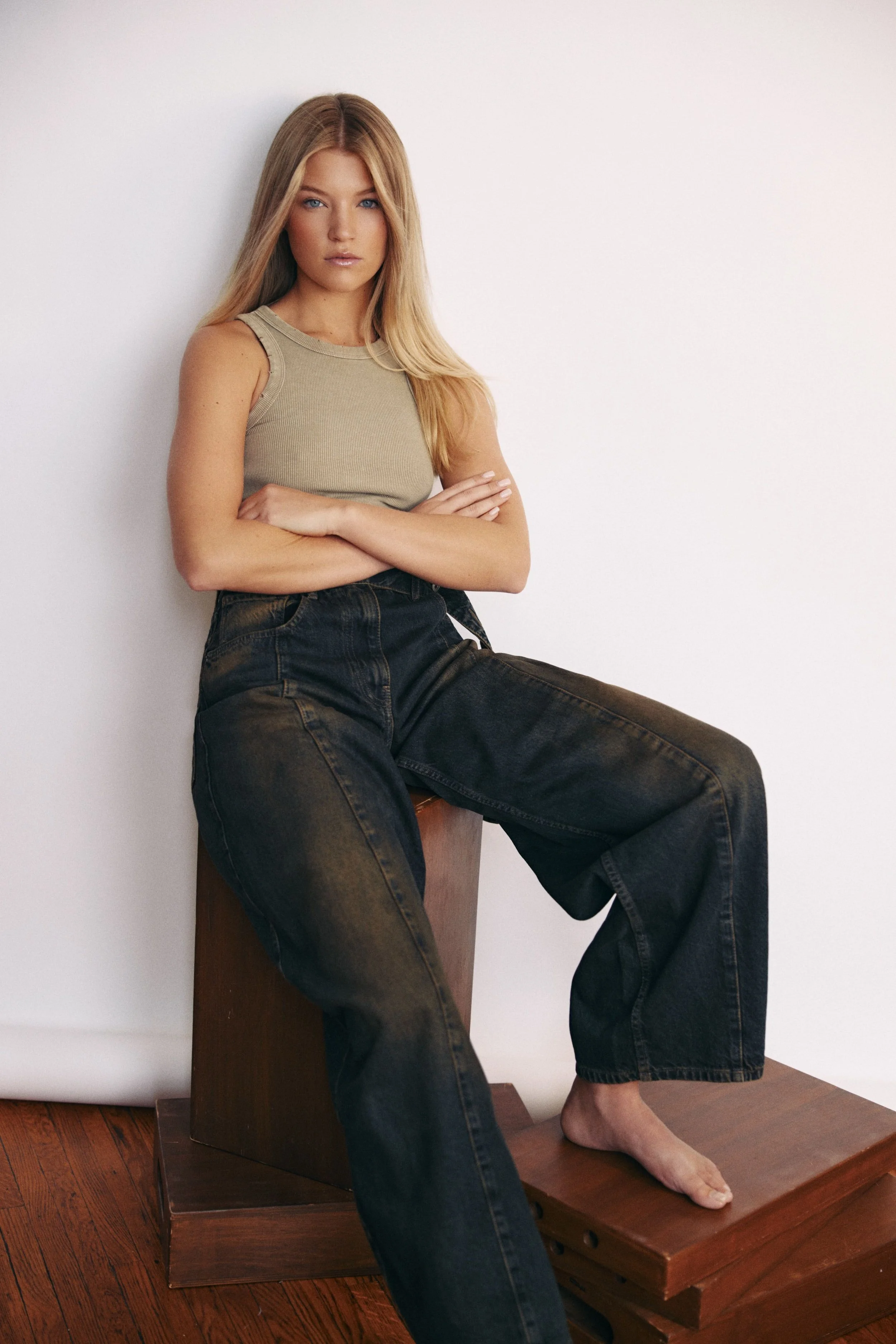 2-lexi-waters-main-book.jpg