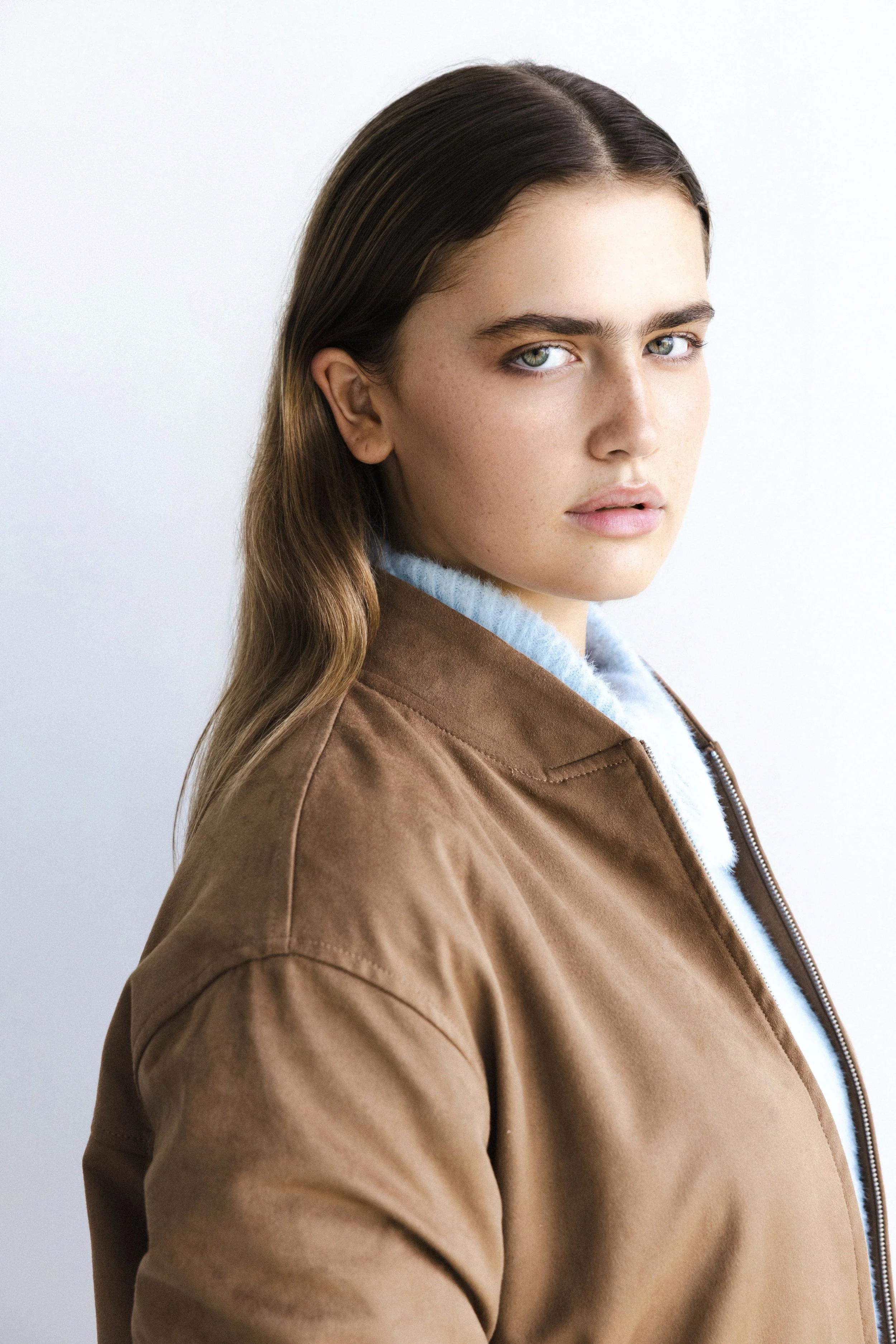 4-valentina-aberle-main-book.jpg