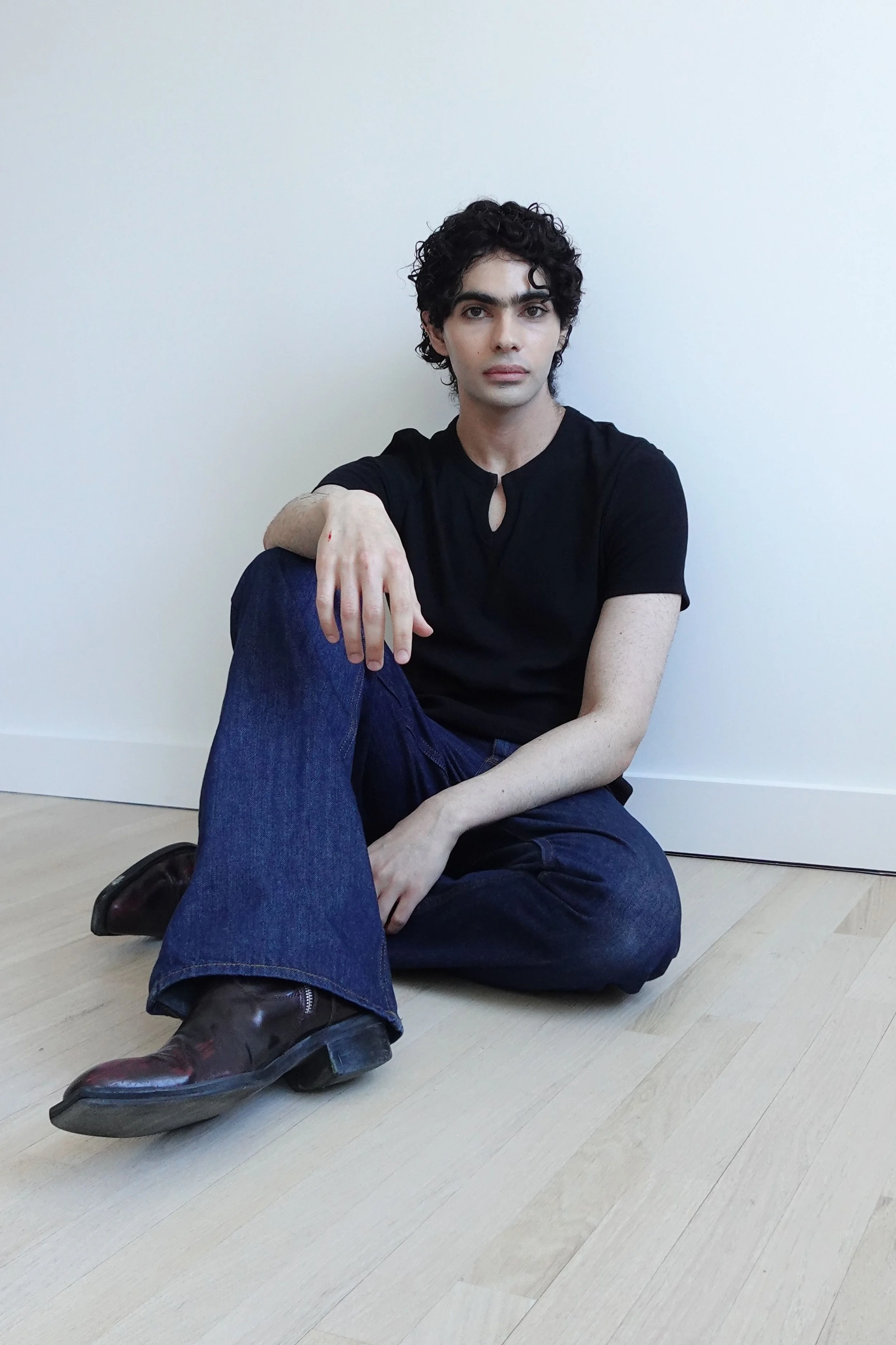 3-jad-saphir-main-book.jpg