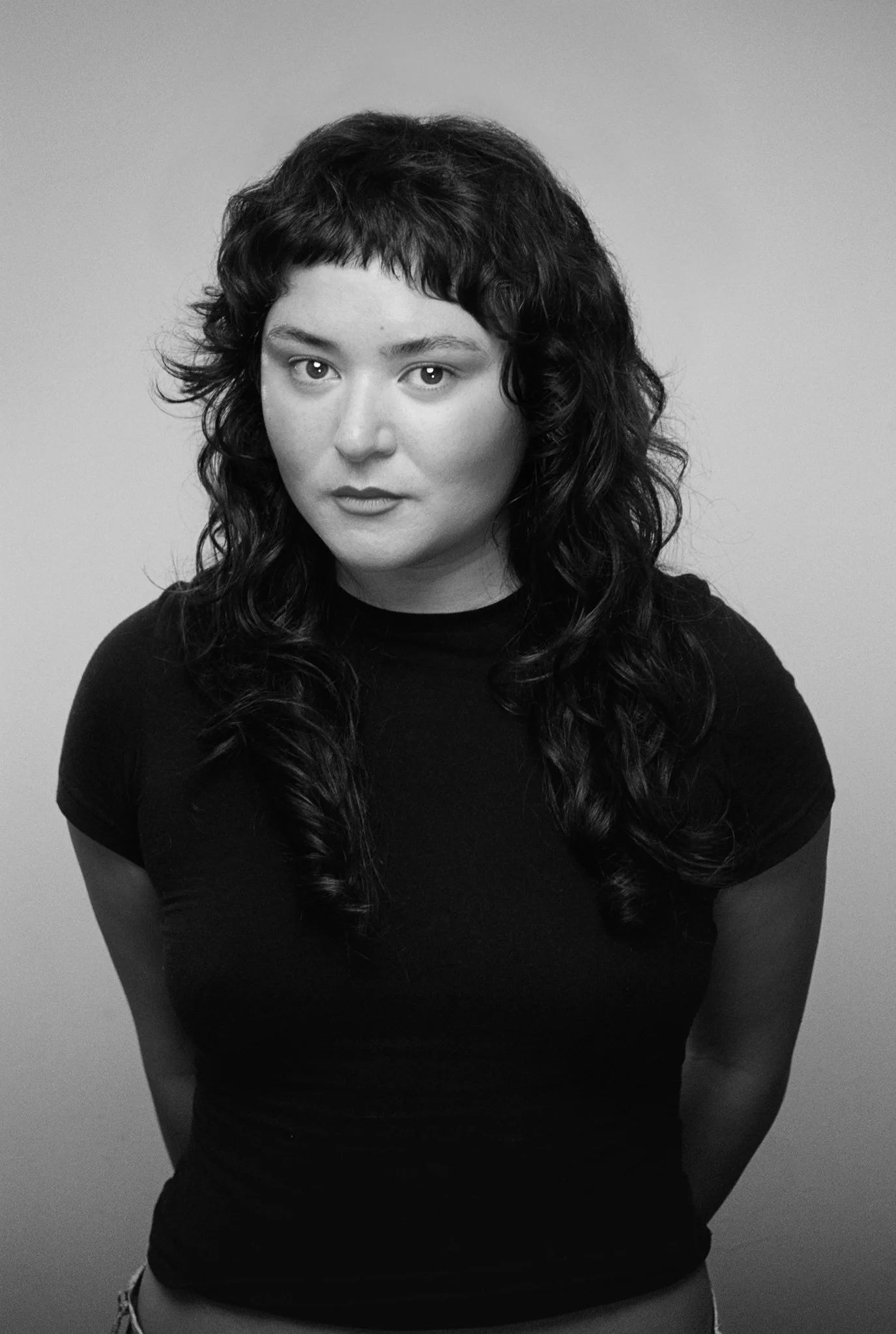 izzy headshot finals (3 of 6).jpg