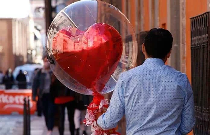 Navigating love and friendship in Mexico