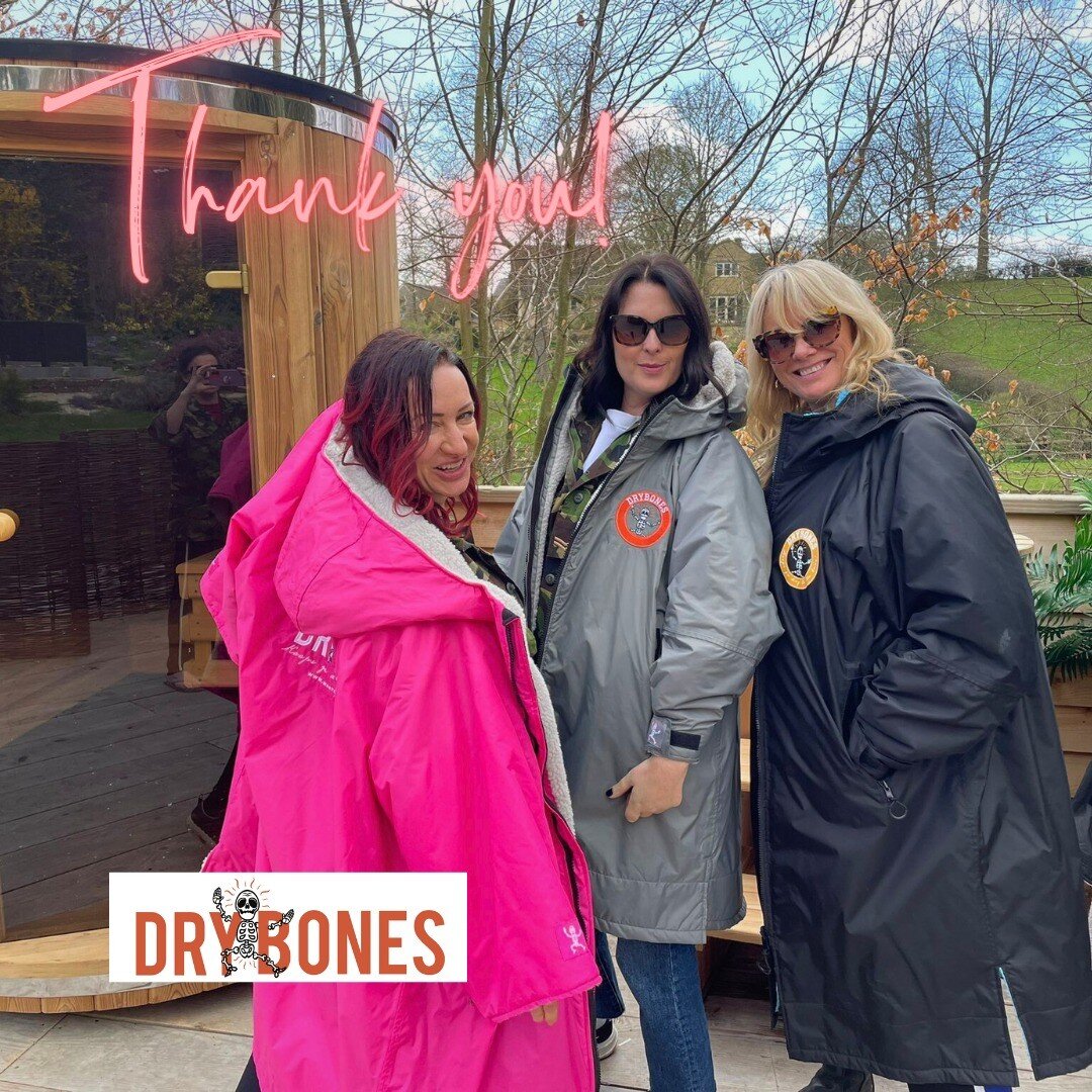 Massive Monday Morning THANK YOU to the wonderful team at @wearedrybones who very kindly provided some changing robes for the ladies on our first retreat.

Here is the We Free Women team modelling them ❤️

#drybones #wearedrybones #Thankful #GivingBa