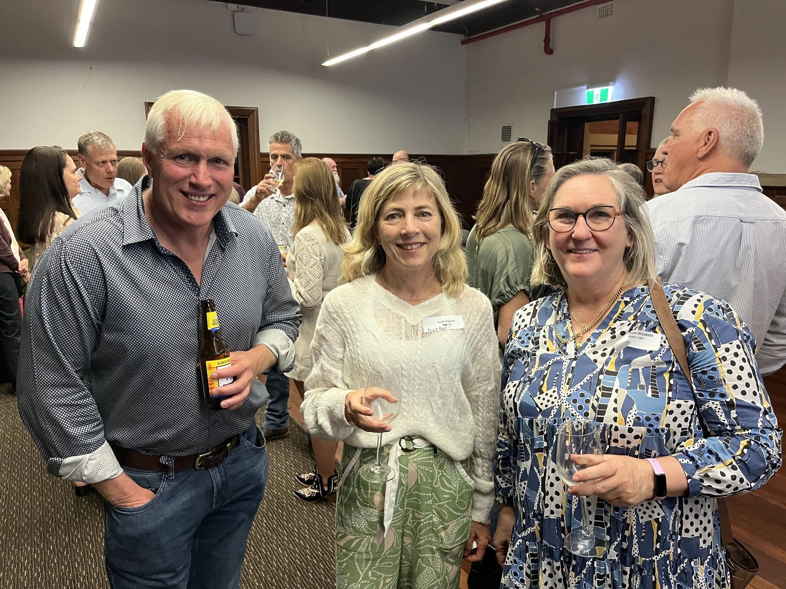  L-R Geoff Goldsmith, Kate Ingram, Kathryn Wackett (Abbott) 