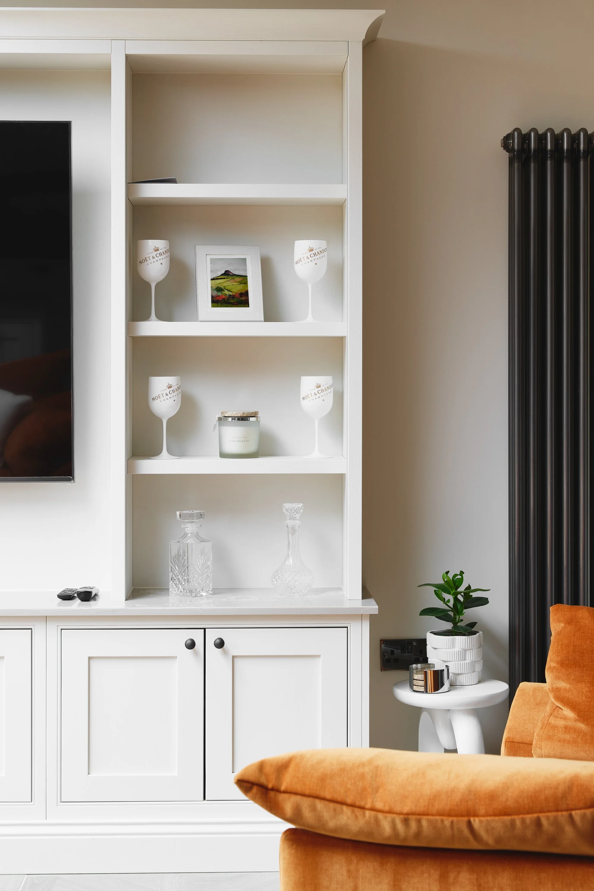 Clarendon in Taupe_Bulldog Kitchens_Life Kitchens_0169_Low Res.jpg