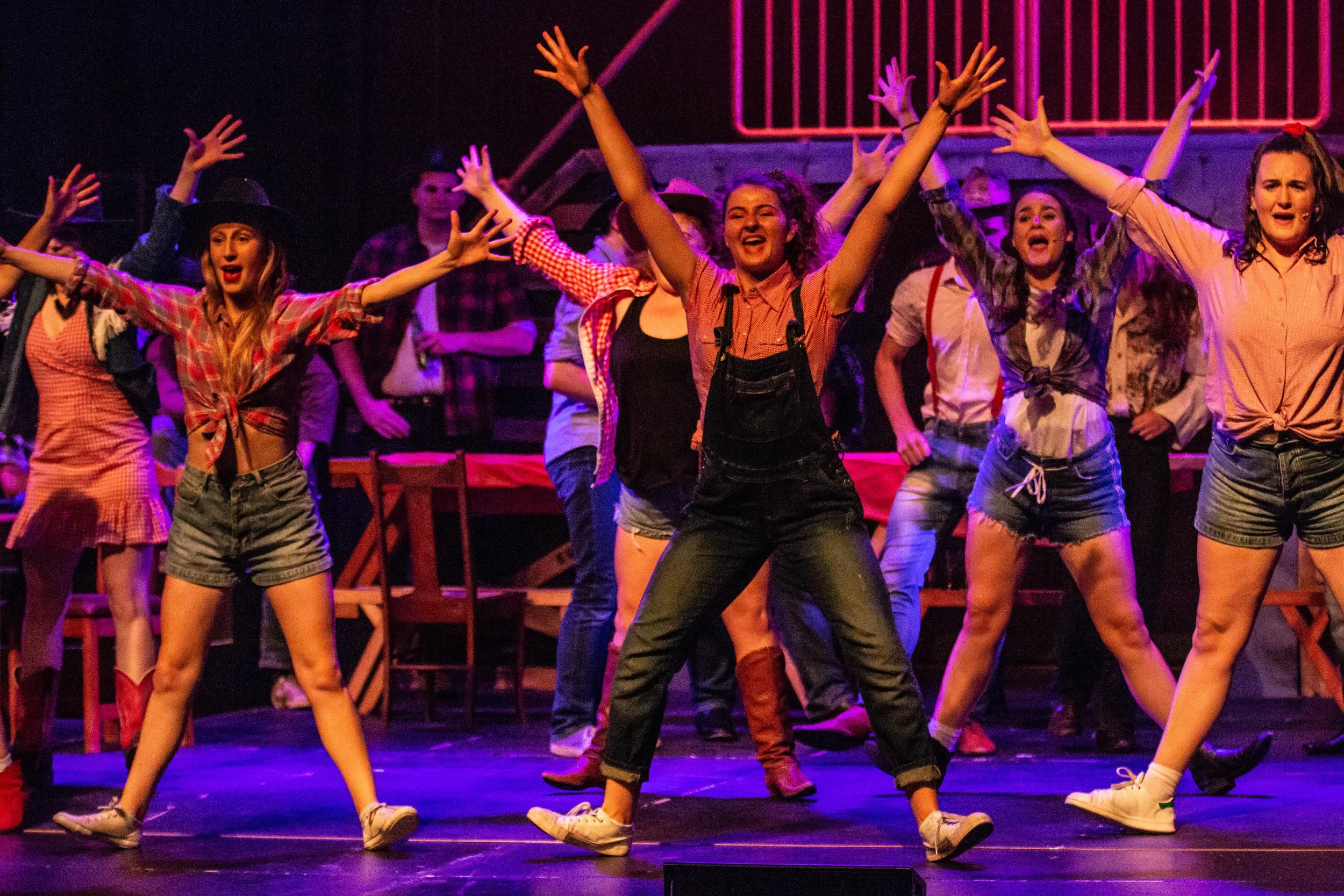 Footloose Photo 2117.jpg