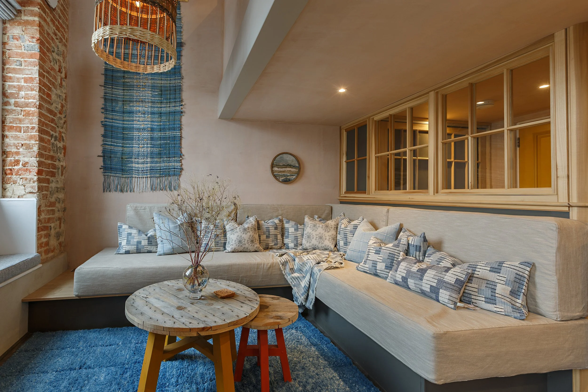 Shirehall Apartments